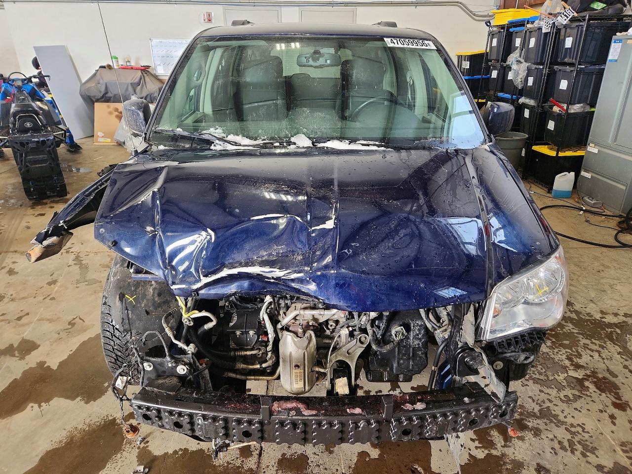 2015 Dodge Grand Caravan Crew Blue vin: 2C4RDGDG4FR585921
