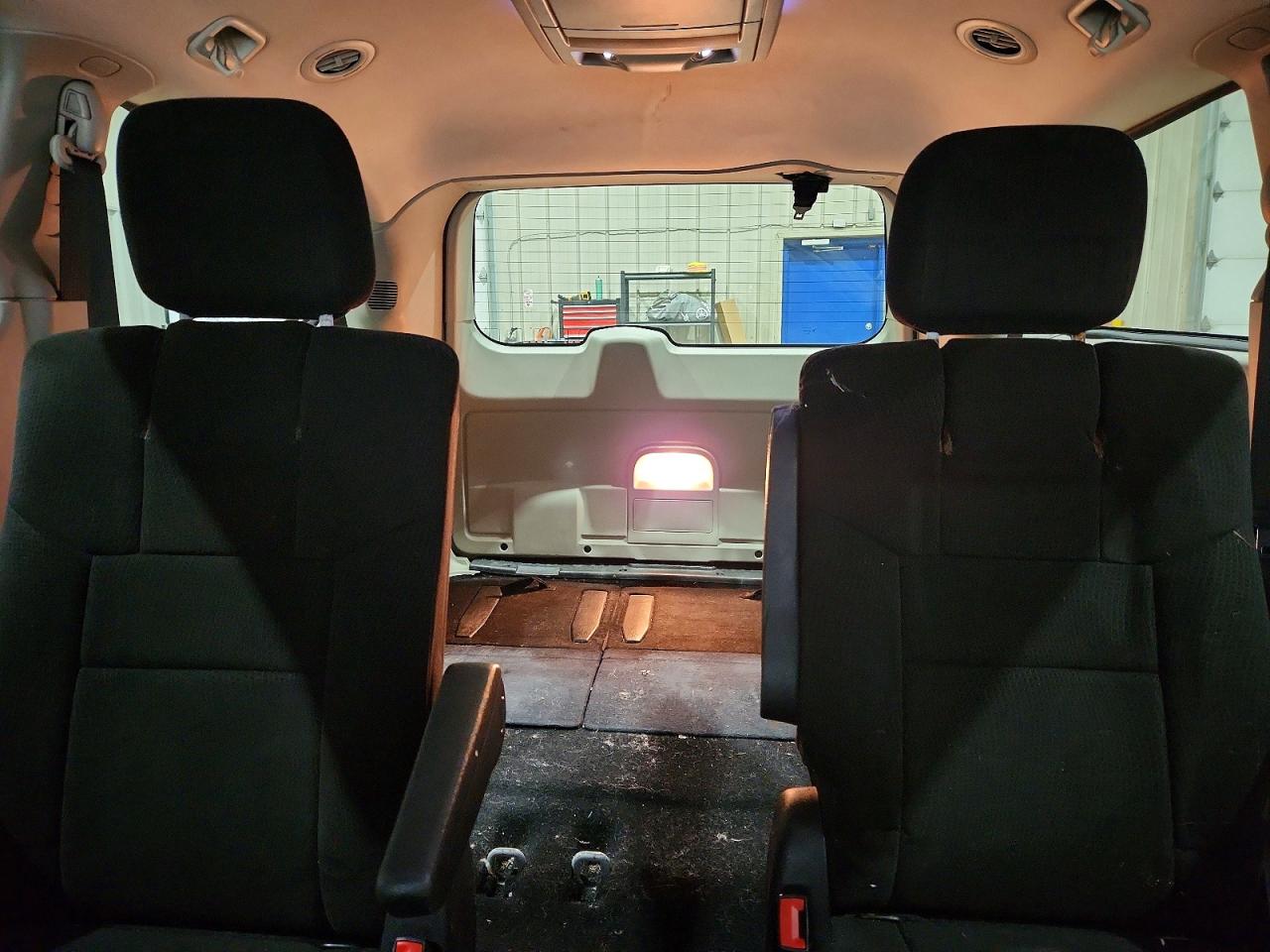 2012 Dodge Grand Caravan Crew White vin: 2C4RDGDG6CR111996