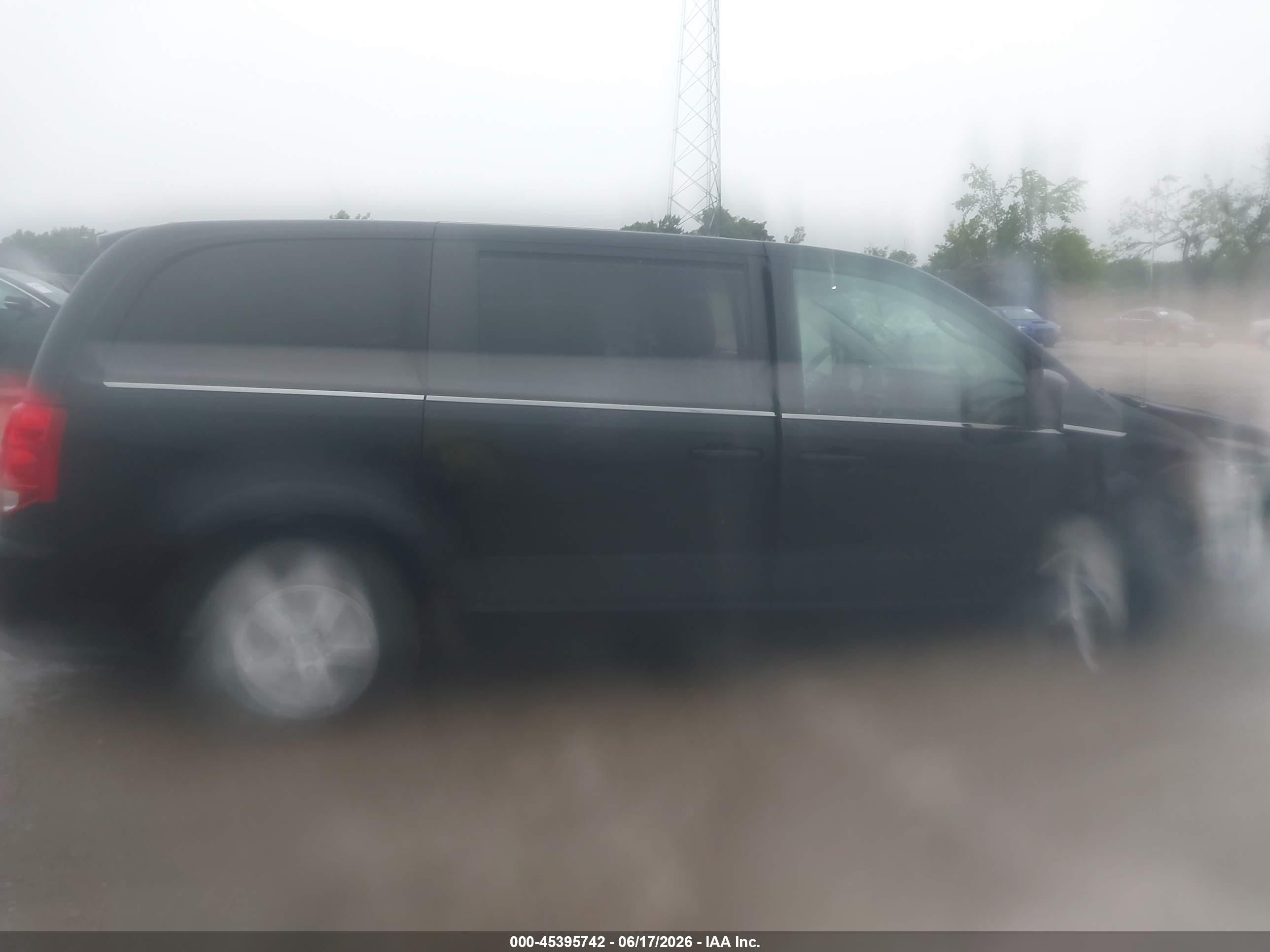 2012 Dodge Grand Caravan Crew Black vin: 2C4RDGDG6CR112131