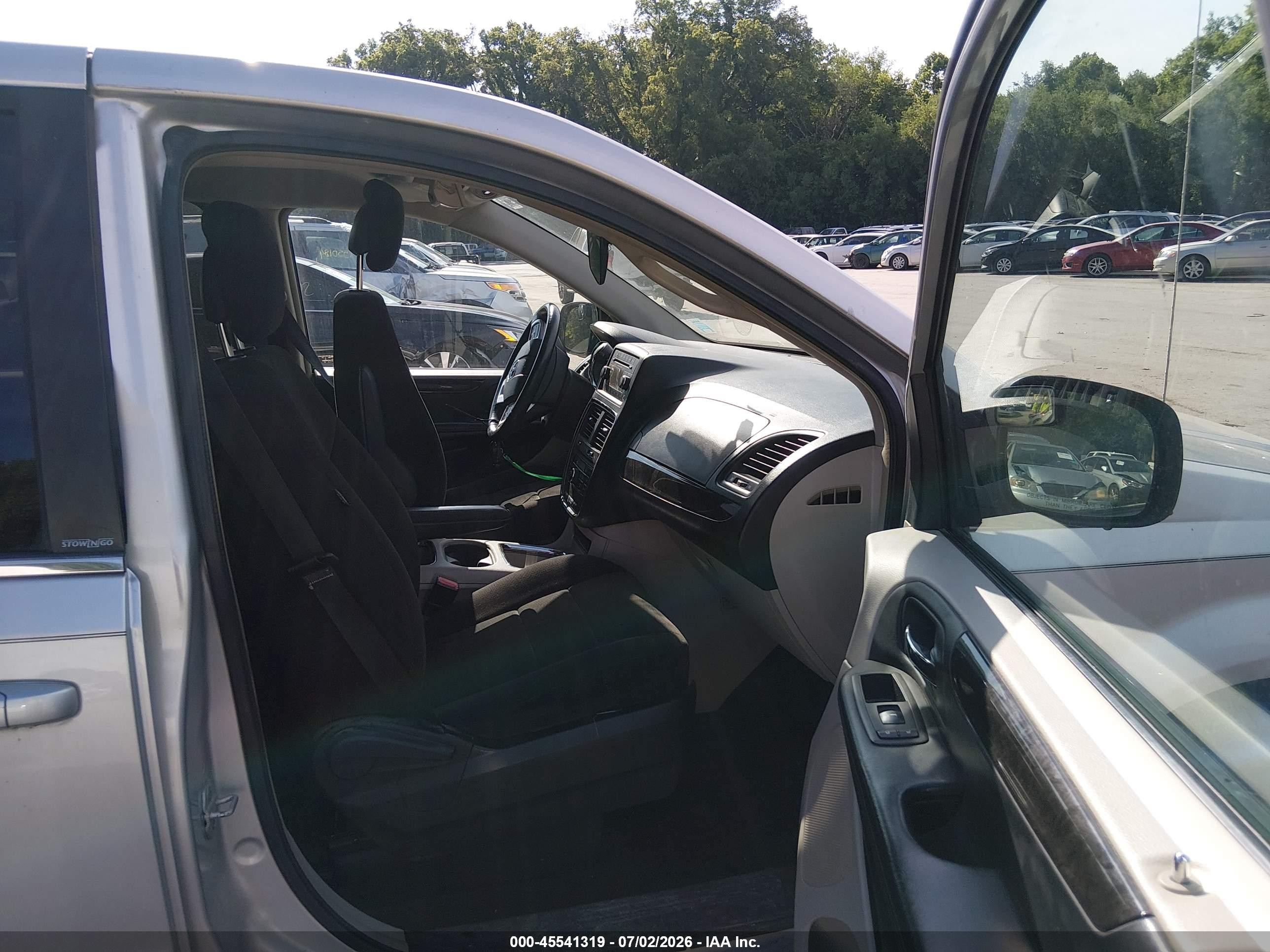 2012 Dodge Grand Caravan Crew Silver vin: 2C4RDGDG6CR198301