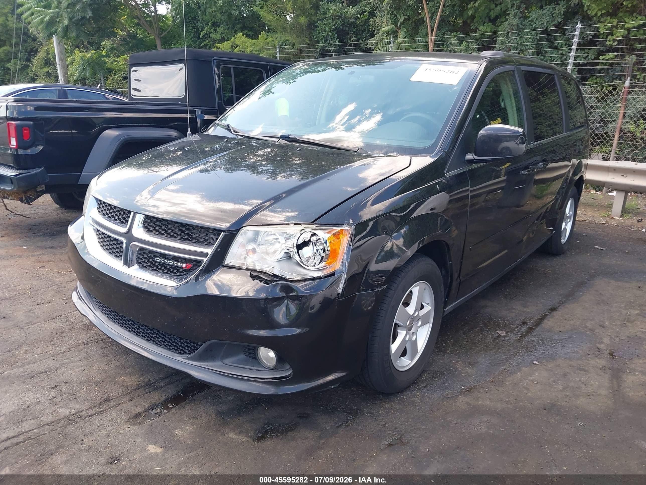 2013 Dodge Grand Caravan Crew Black vin: 2C4RDGDG6DR548981