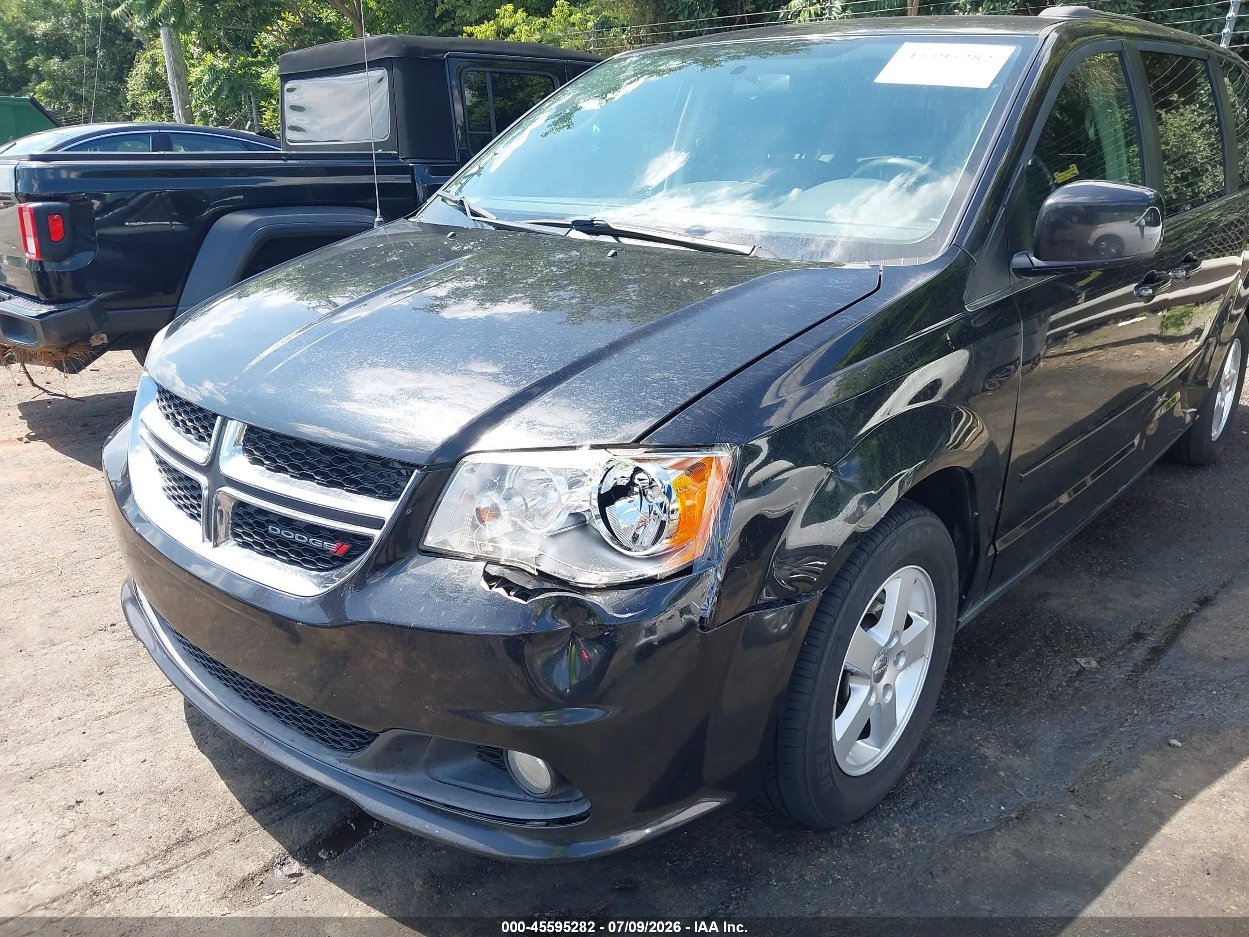 2013 Dodge Grand Caravan Crew Black vin: 2C4RDGDG6DR548981