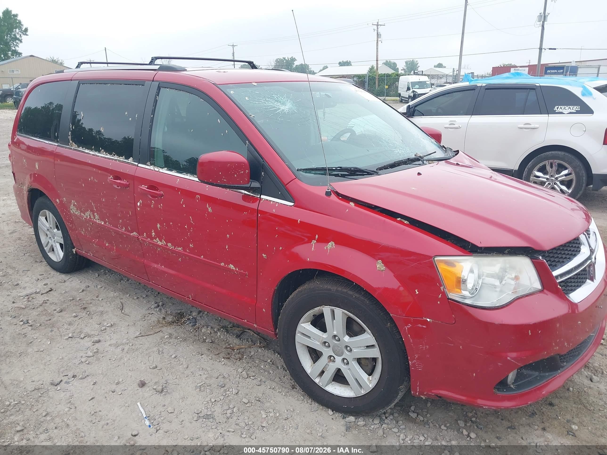 2013 Dodge Grand Caravan Crew Red vin: 2C4RDGDG6DR768802