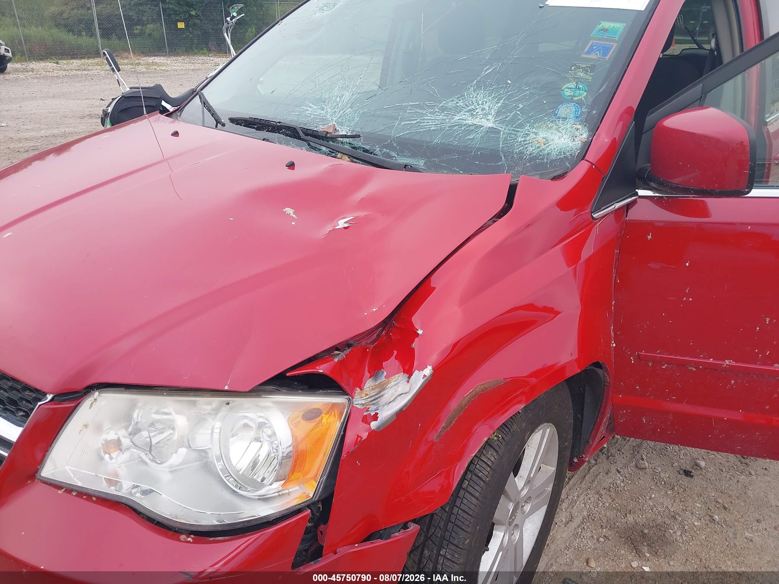 2013 Dodge Grand Caravan Crew Red vin: 2C4RDGDG6DR768802