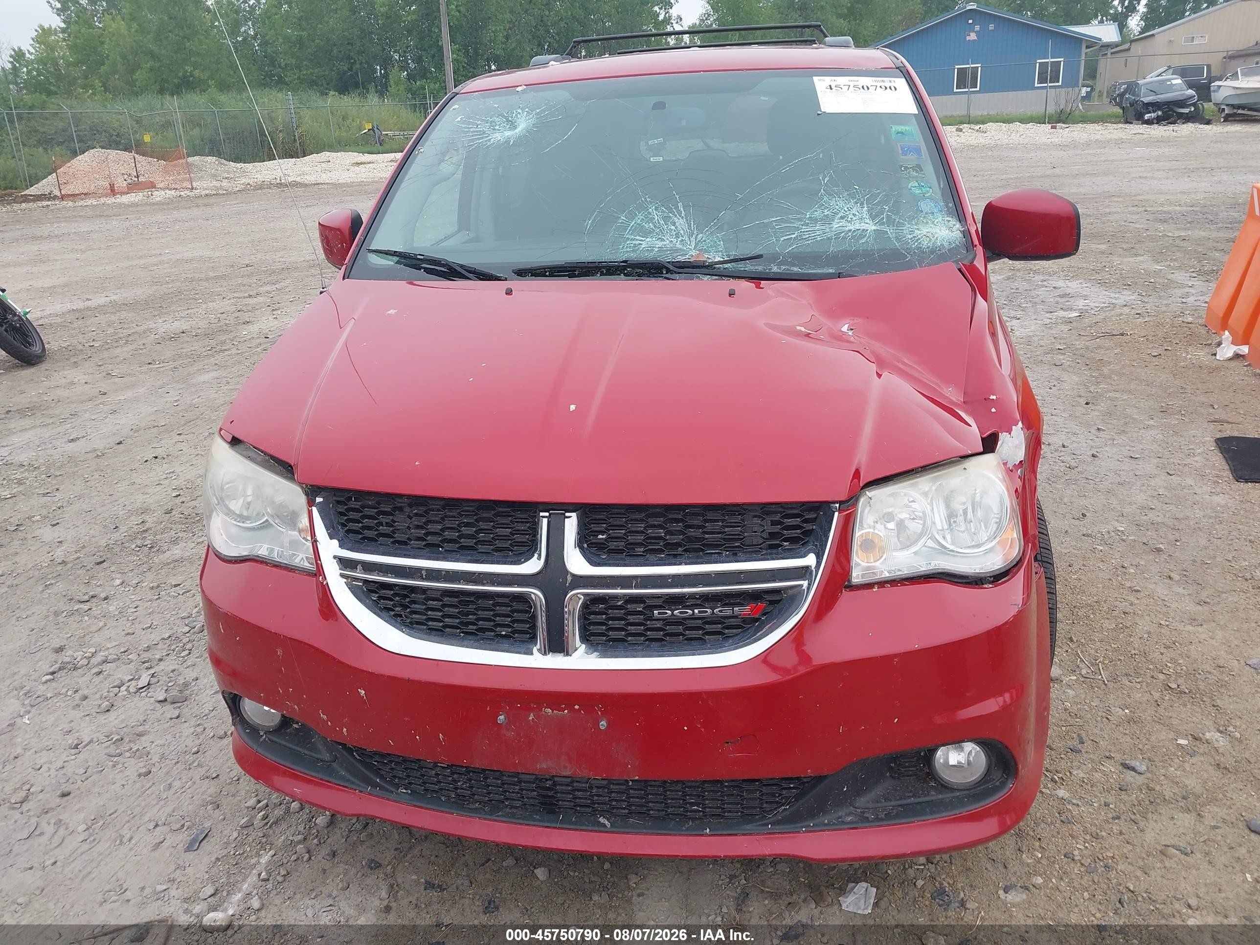 2013 Dodge Grand Caravan Crew Red vin: 2C4RDGDG6DR768802