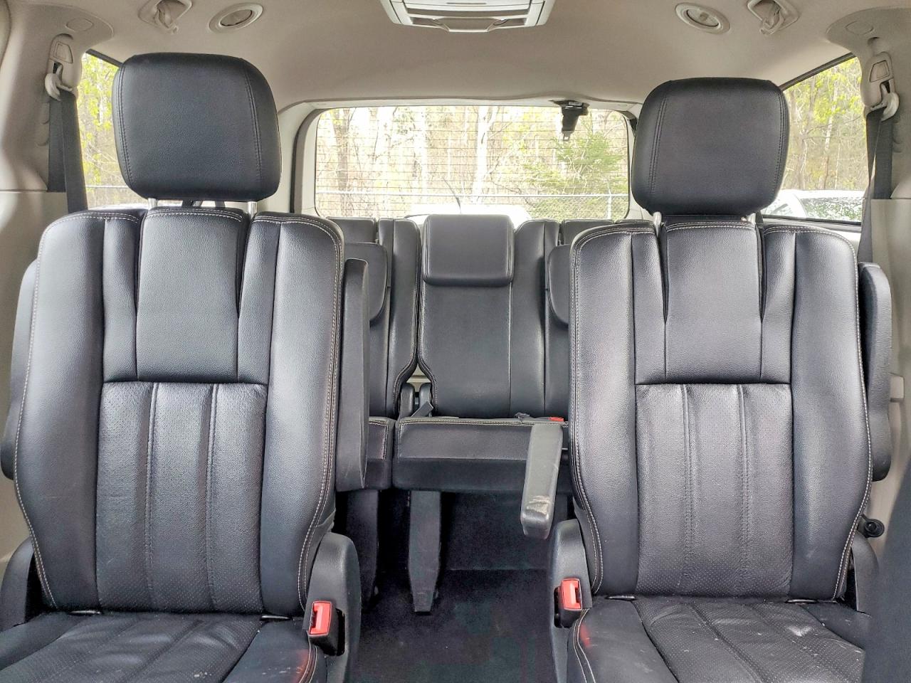 2012 Dodge Grand Caravan Crew Black vin: 2C4RDGDG7CR142819