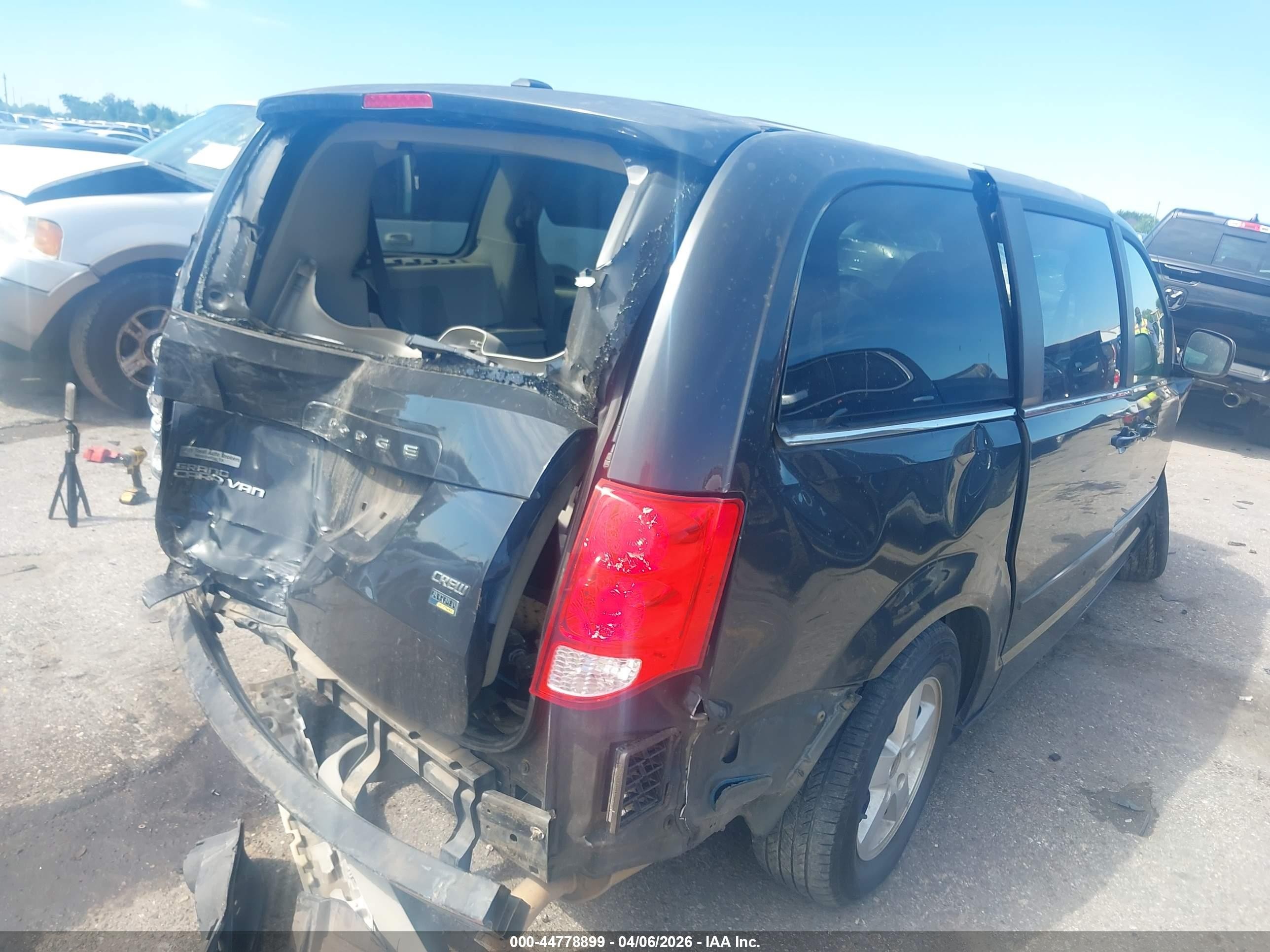 2012 Dodge Grand Caravan Crew Gray vin: 2C4RDGDG8CR108064
