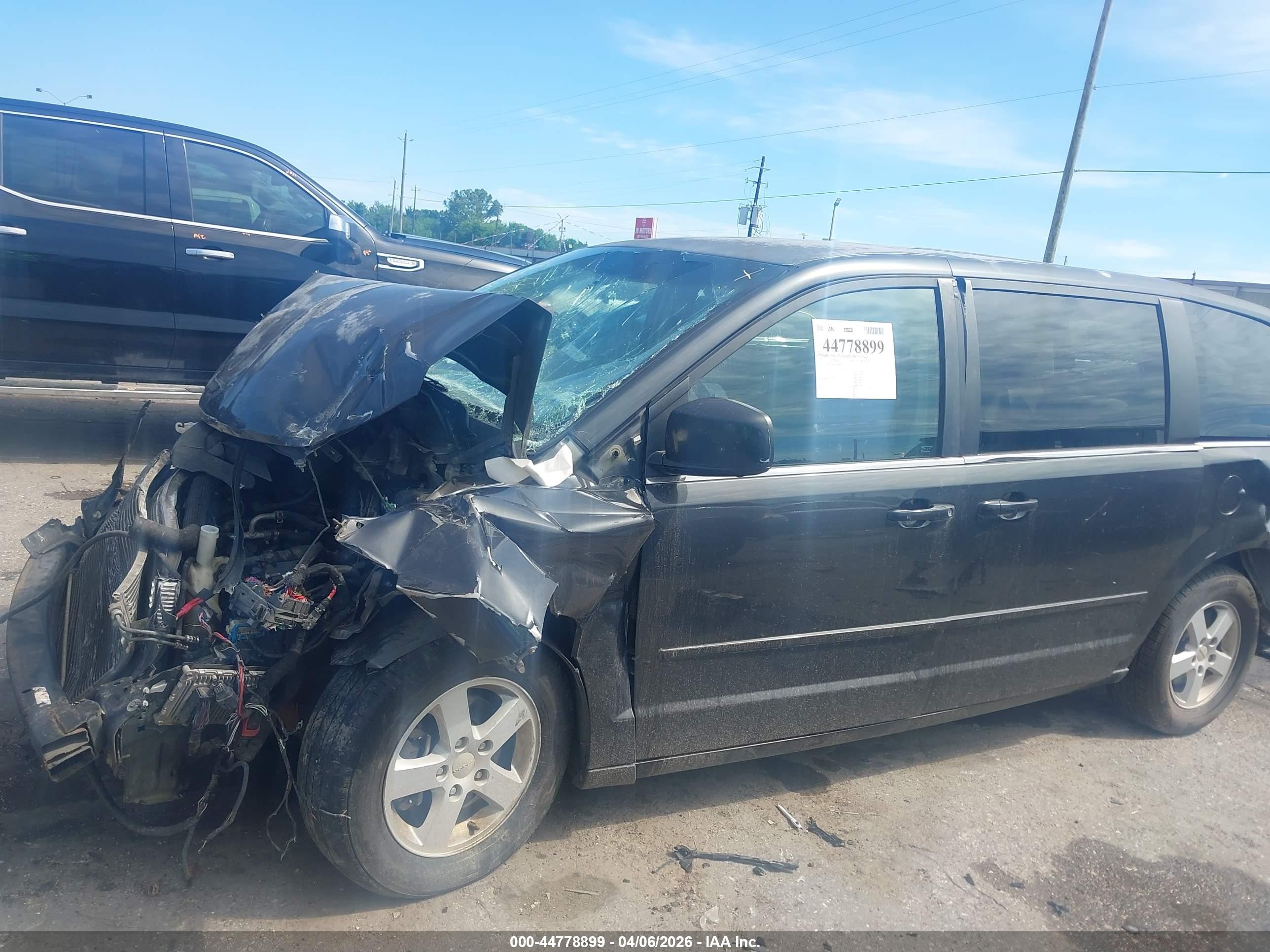 2012 Dodge Grand Caravan Crew Gray vin: 2C4RDGDG8CR108064