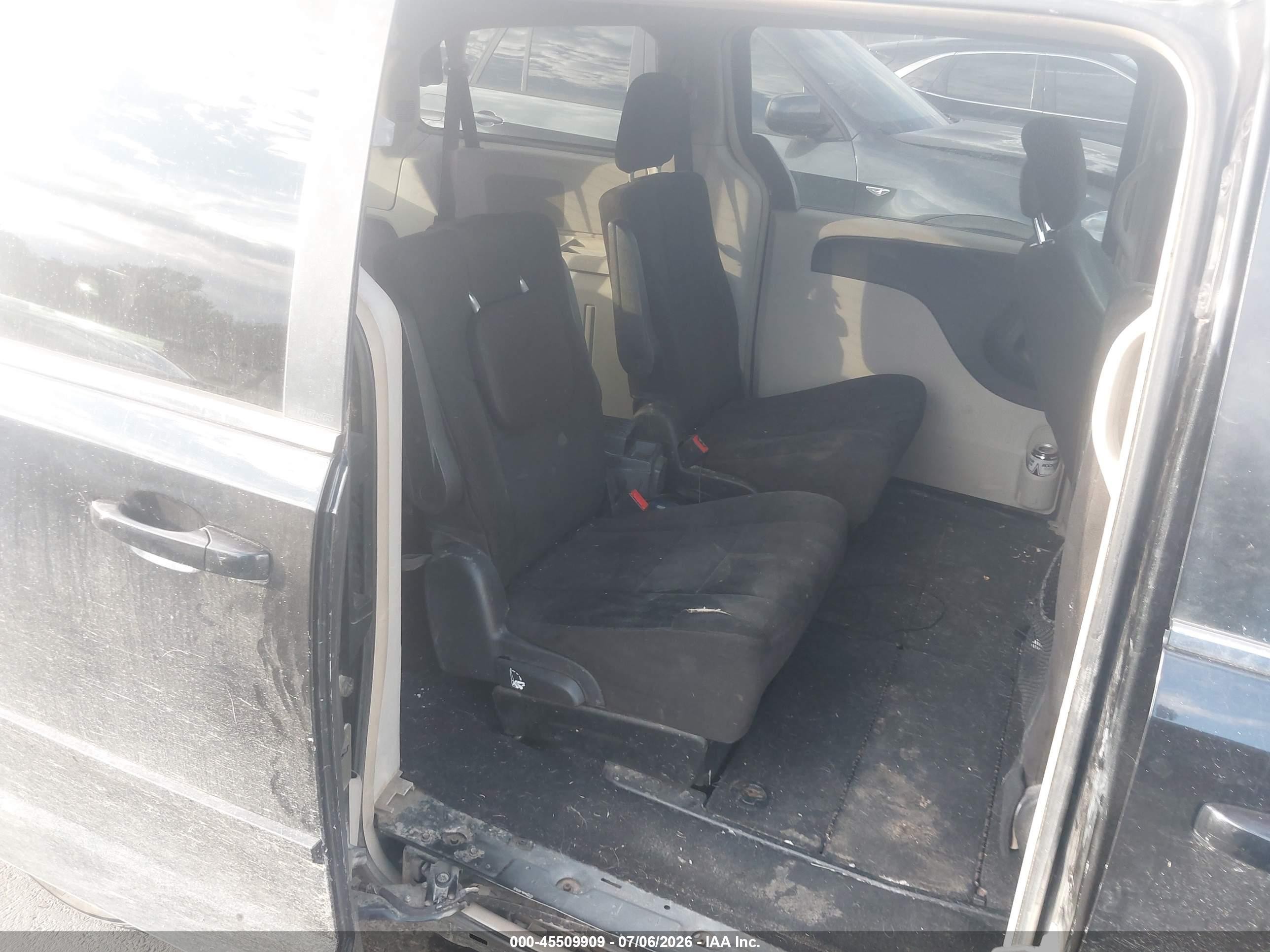 2012 Dodge Grand Caravan Crew Black vin: 2C4RDGDG8CR113927