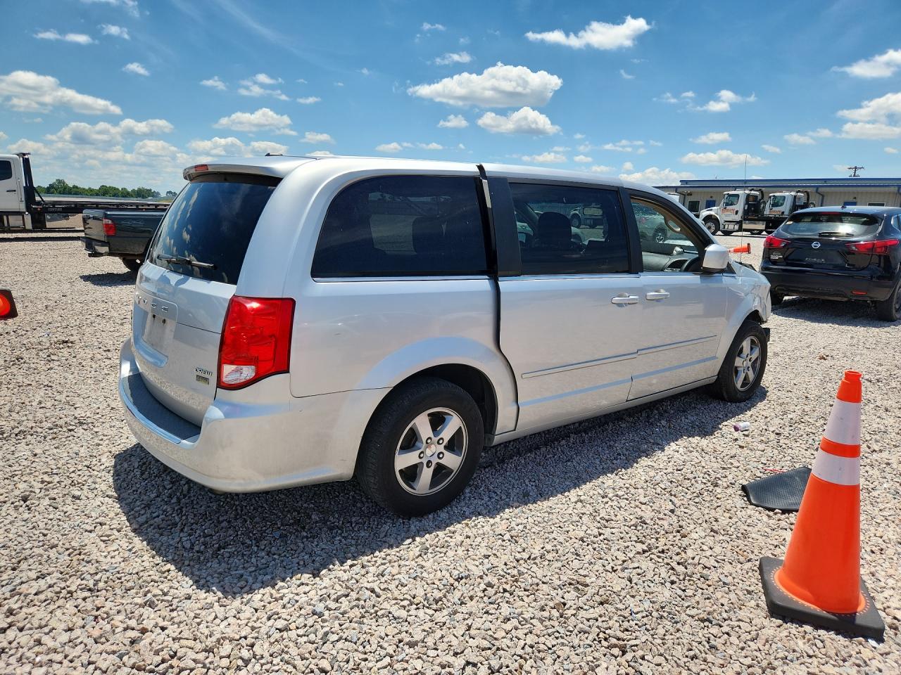 2012 Dodge Grand Caravan Crew Silver vin: 2C4RDGDG8CR145941