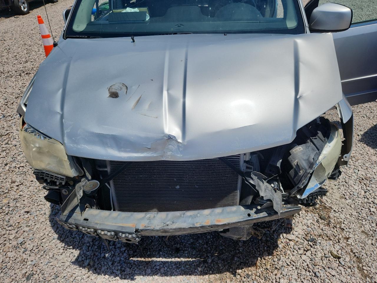 2012 Dodge Grand Caravan Crew Silver vin: 2C4RDGDG8CR145941