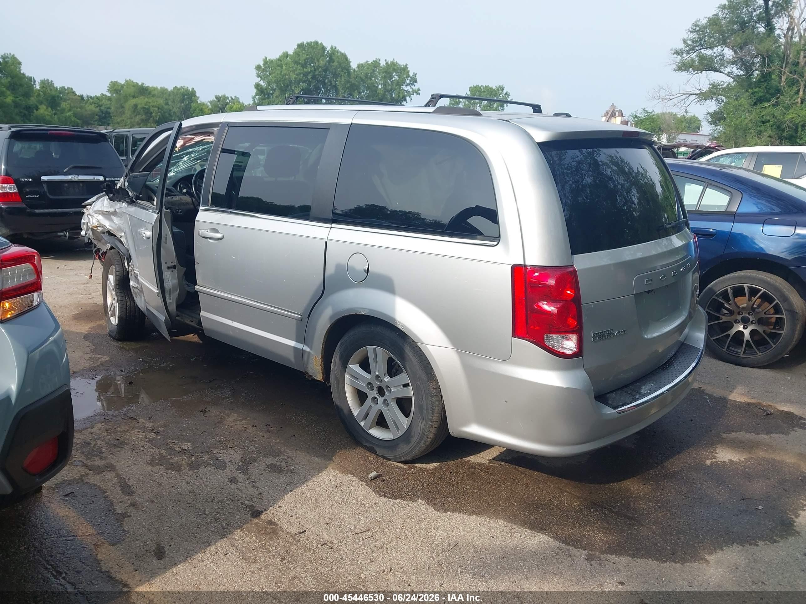 2012 Dodge Grand Caravan Crew Silver vin: 2C4RDGDG8CR193438