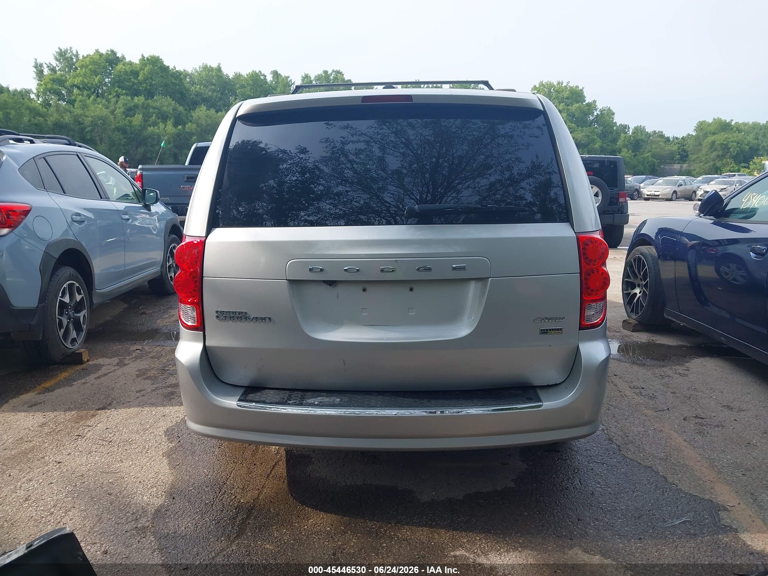 2012 Dodge Grand Caravan Crew Silver vin: 2C4RDGDG8CR193438