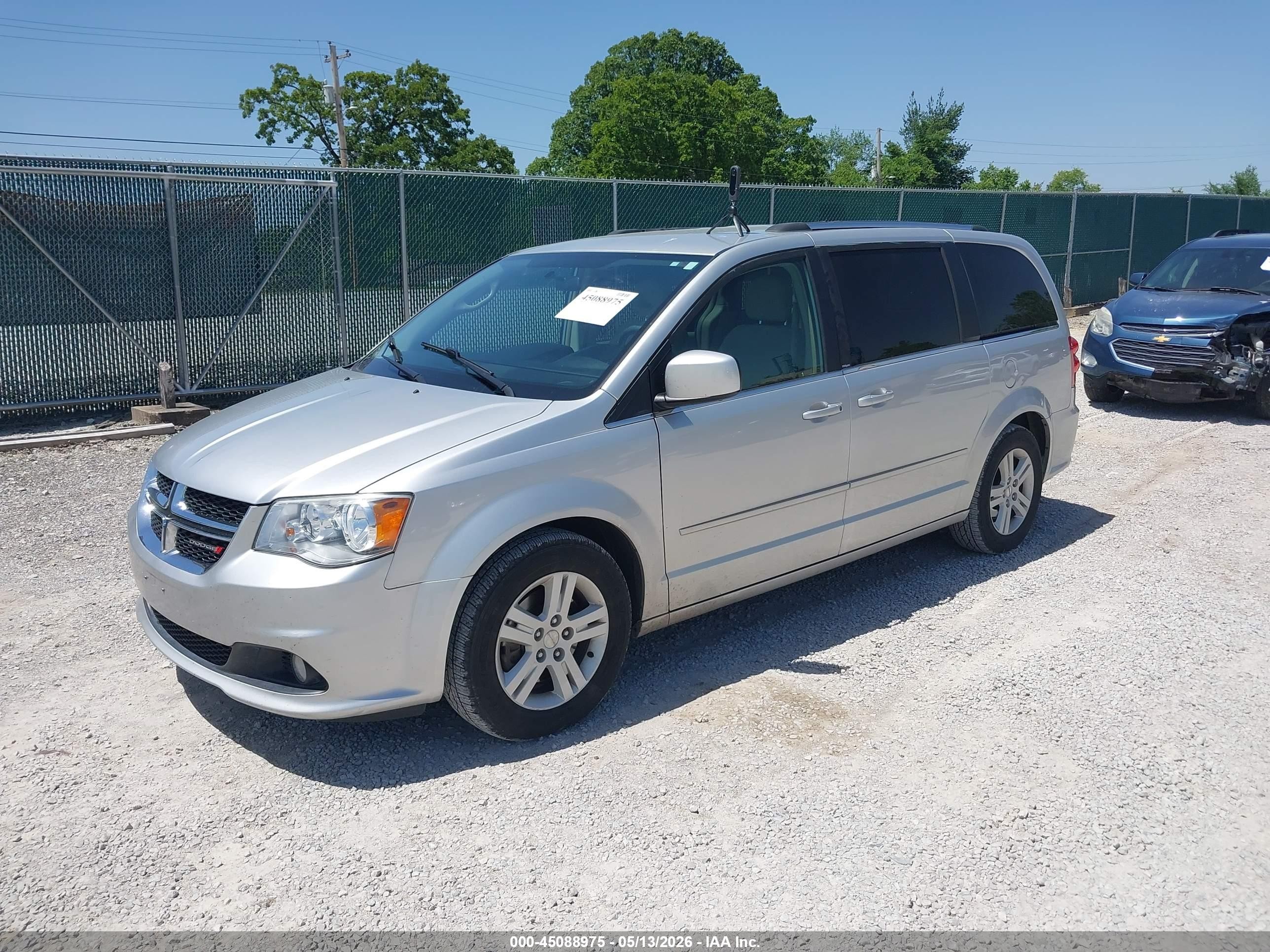 2012 Dodge Grand Caravan Crew Silver vin: 2C4RDGDG8CR251029