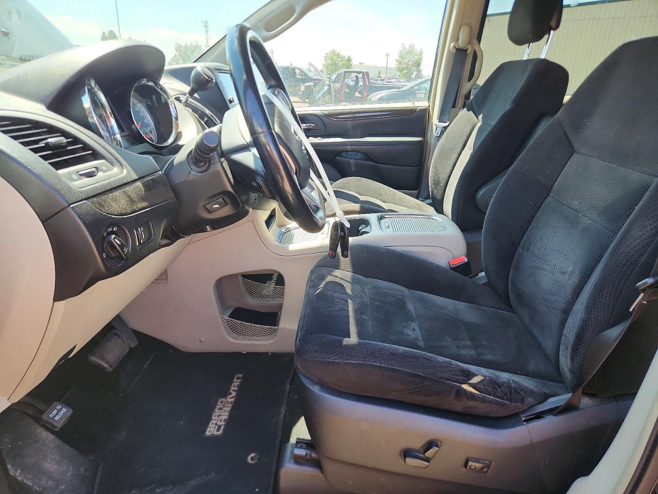 2014 Dodge Grand Caravan Crew Black vin: 2C4RDGDG8ER385204
