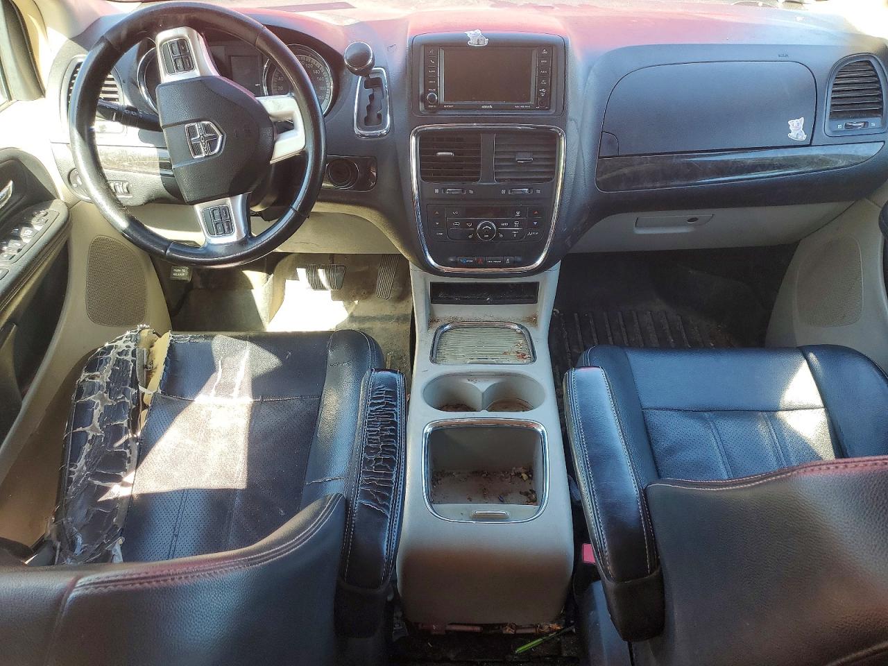 2012 Dodge Grand Caravan Crew Red vin: 2C4RDGDG9CR164210
