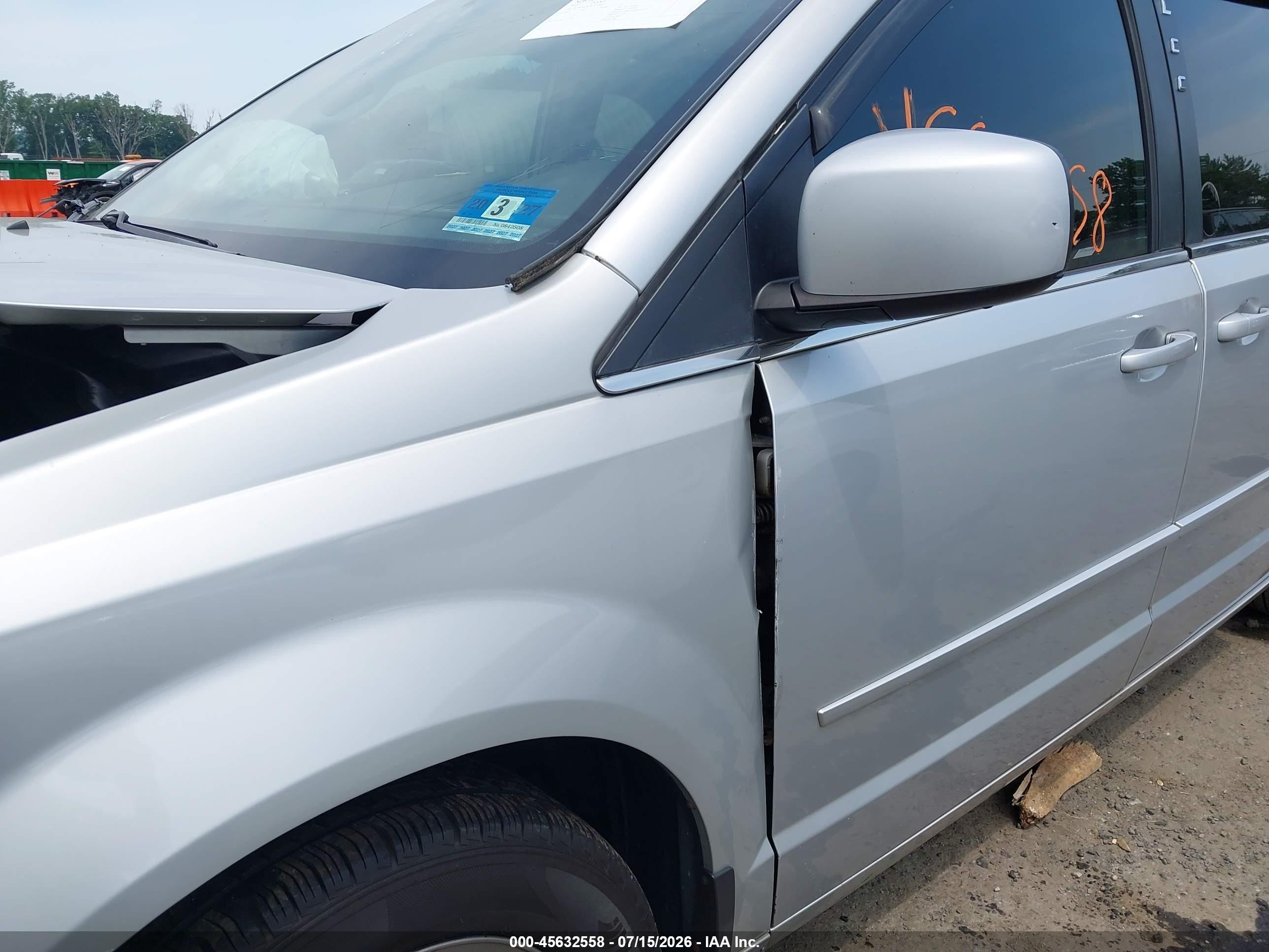 2012 Dodge Grand Caravan Crew Silver vin: 2C4RDGDG9CR190631
