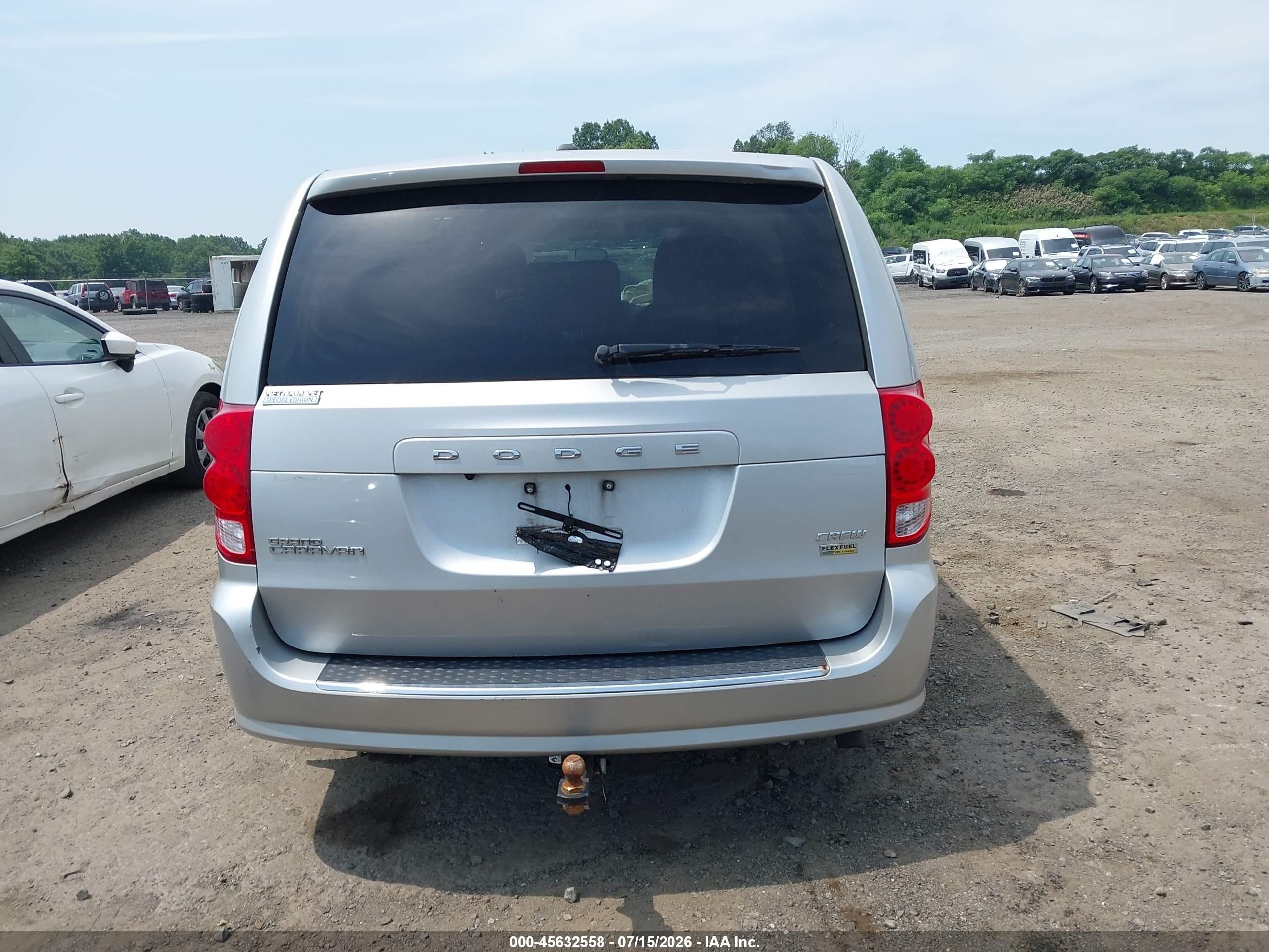 2012 Dodge Grand Caravan Crew Silver vin: 2C4RDGDG9CR190631
