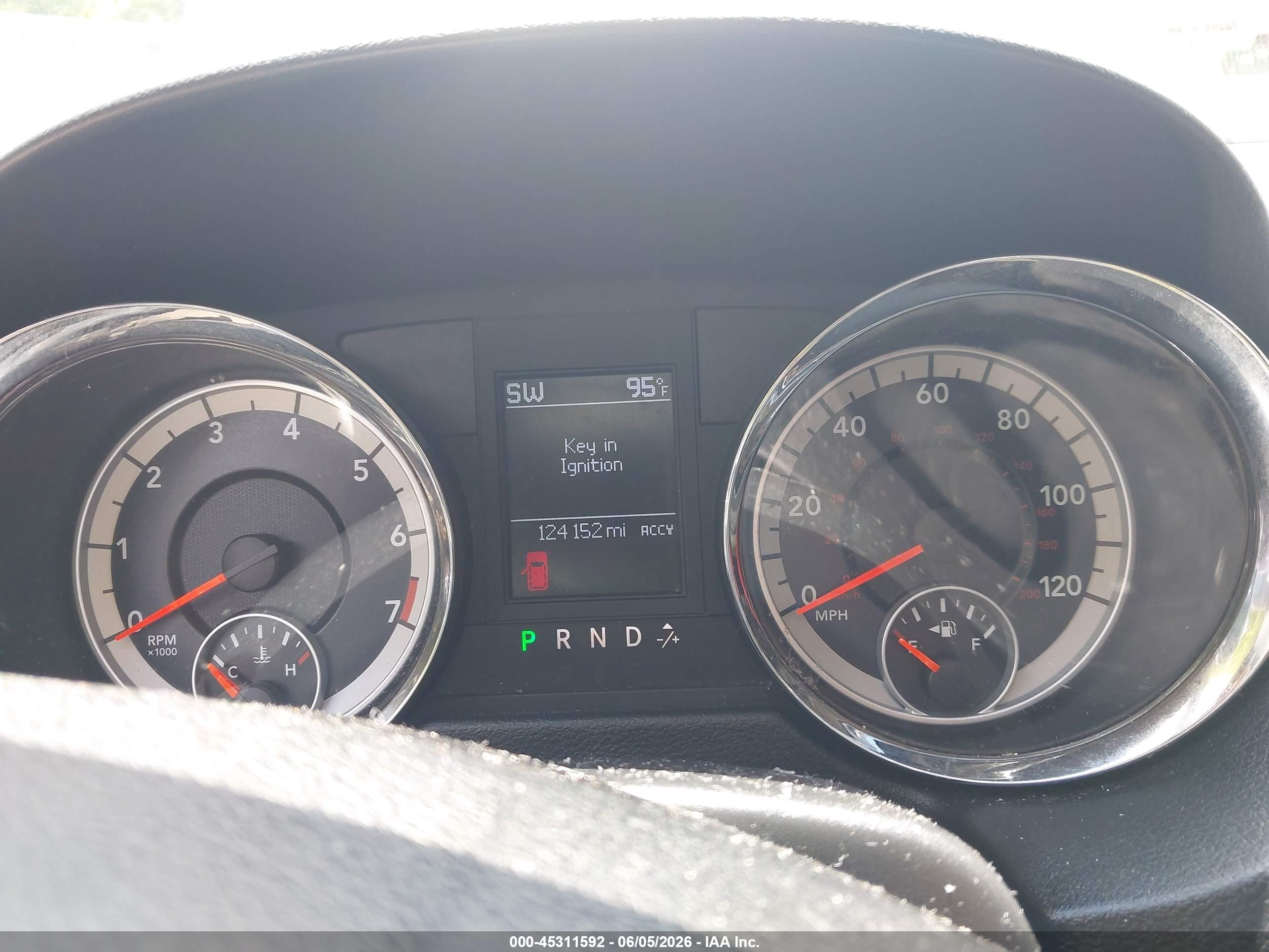 2012 Dodge Grand Caravan Crew Серебряный vin: 2C4RDGDG9CR235793