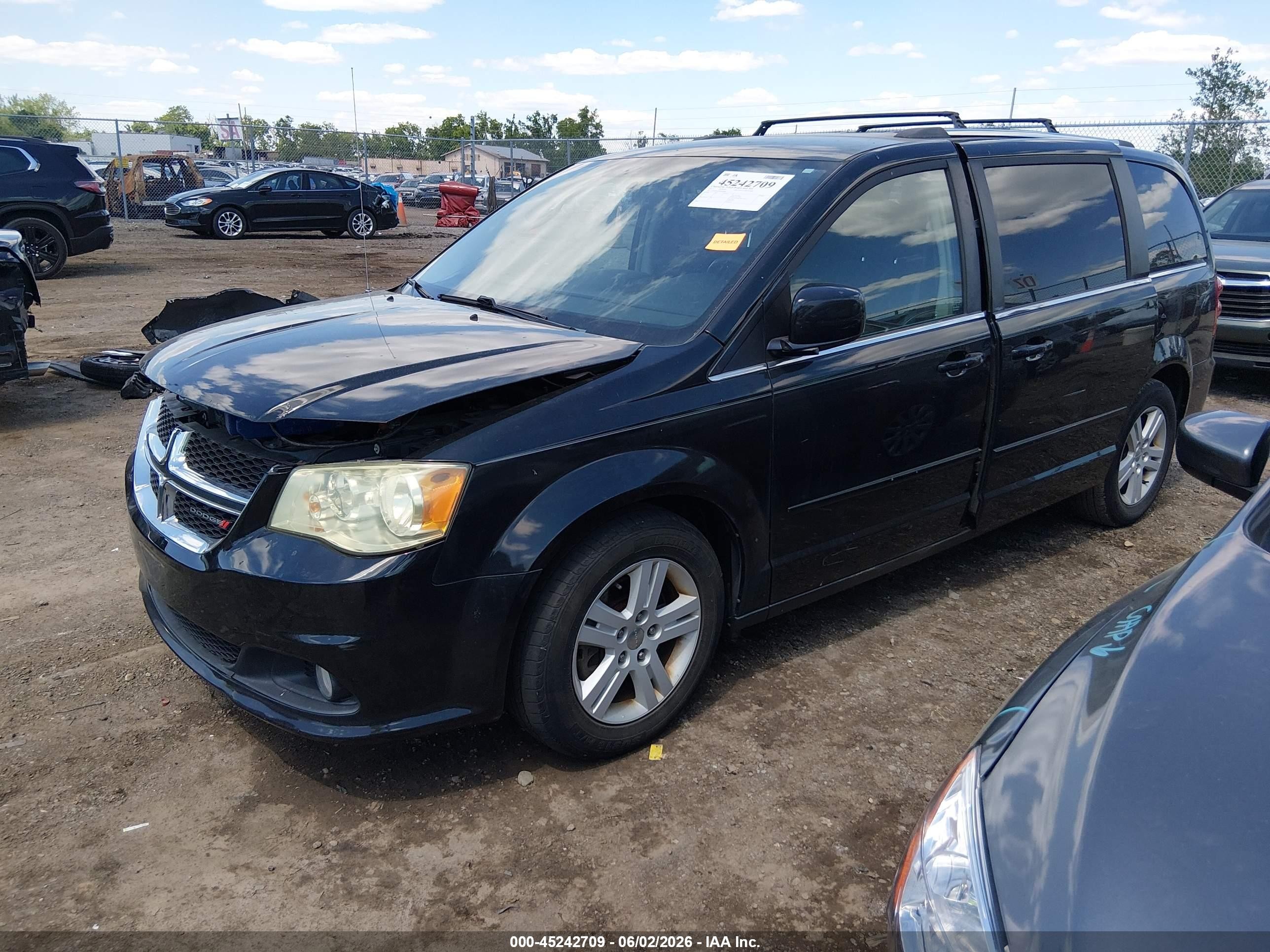 2013 Dodge Grand Caravan Crew Black vin: 2C4RDGDG9DR649688