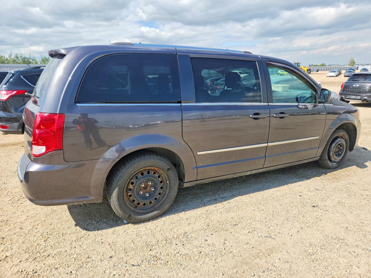 2015 Dodge Grand Caravan Crew Charcoal vin: 2C4RDGDG9FR516948