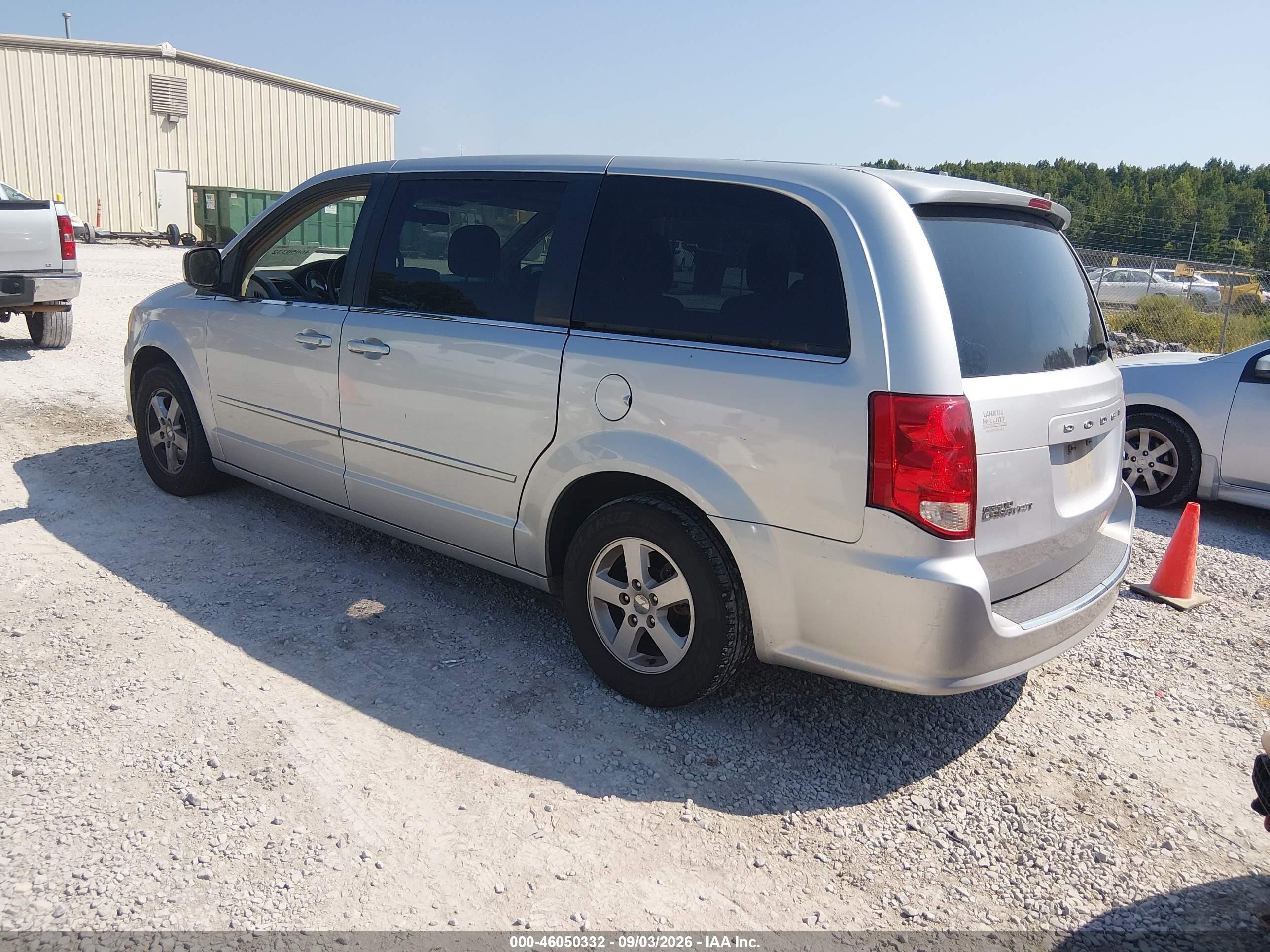 2012 Dodge Grand Caravan Crew Серебряный vin: 2C4RDGDGXCR109751