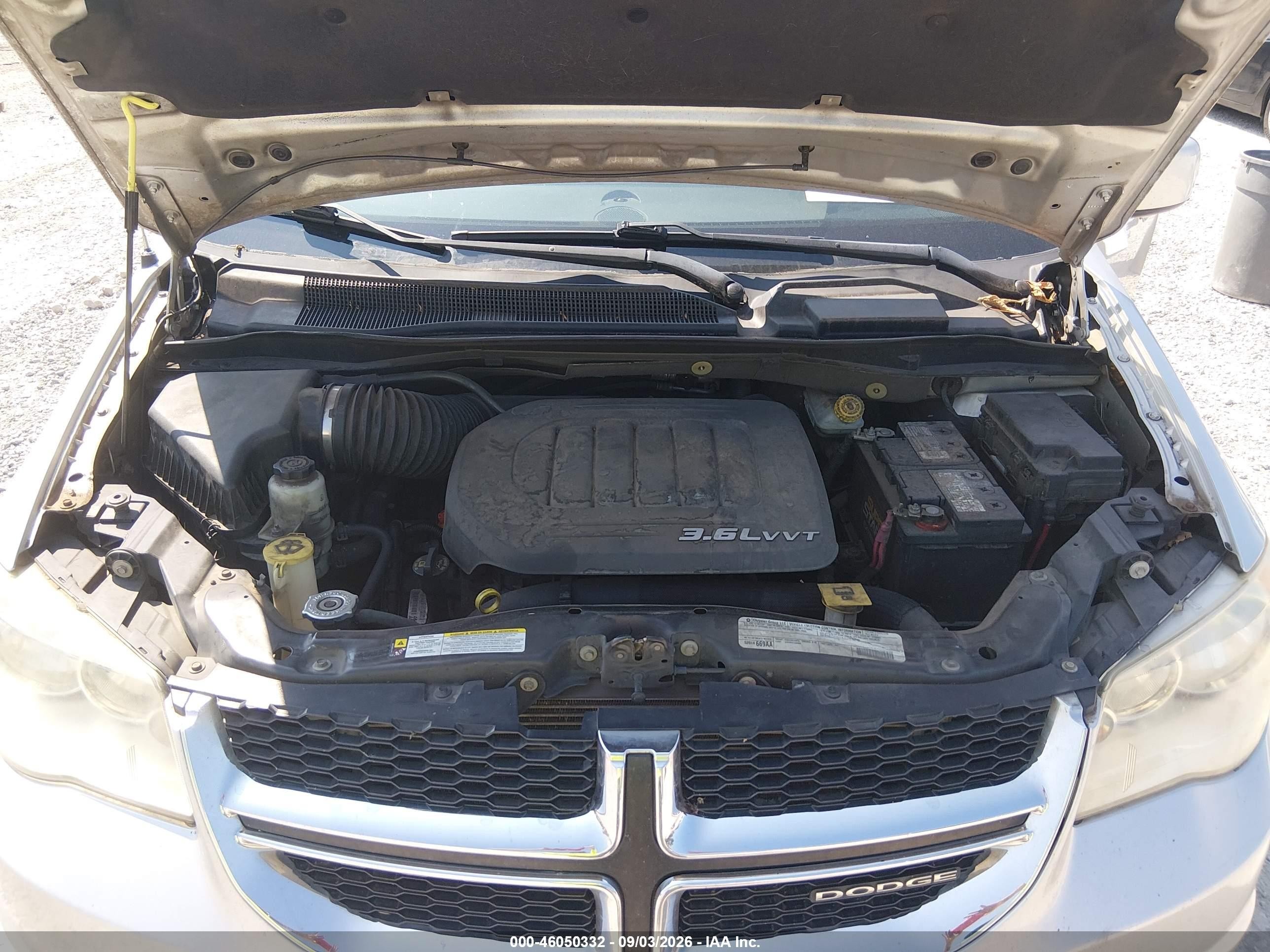 2012 Dodge Grand Caravan Crew Серебряный vin: 2C4RDGDGXCR109751