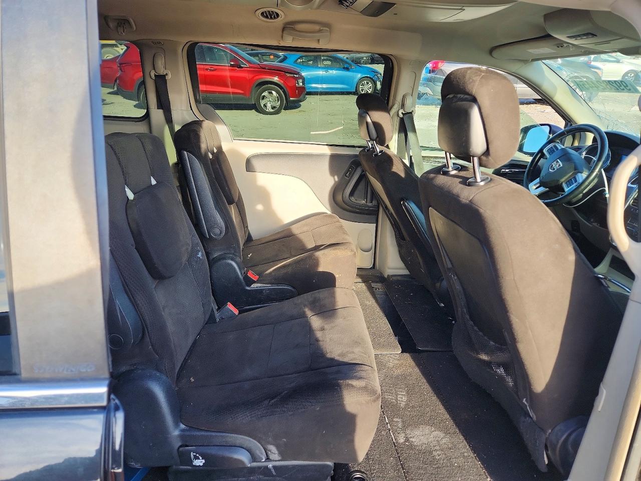 2012 Dodge Grand Caravan Crew Black vin: 2C4RDGDGXCR179640