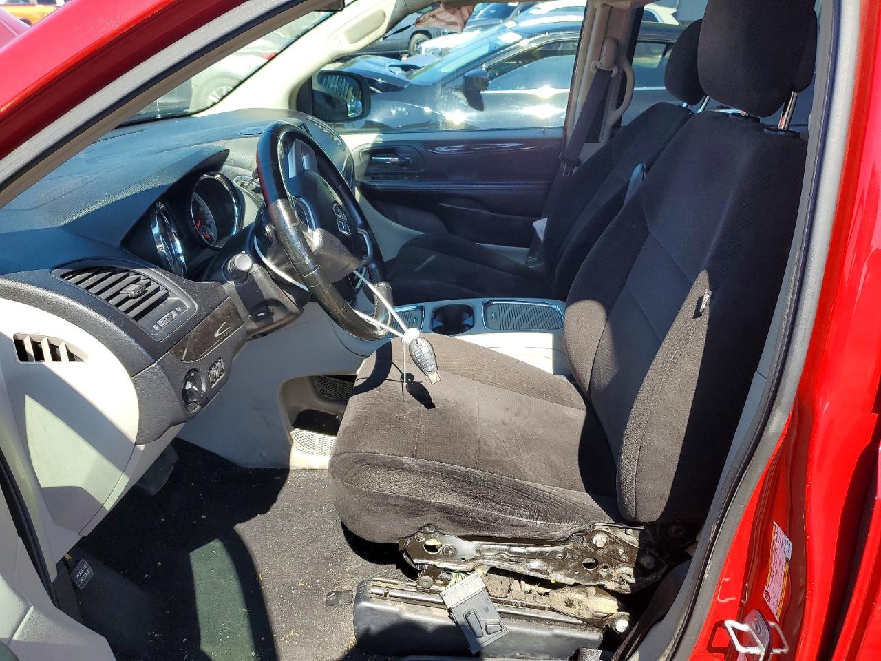 2012 Dodge Grand Caravan Crew Red vin: 2C4RDGDGXCR321694