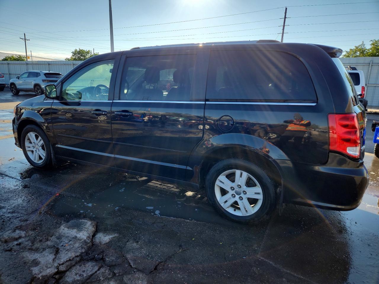 2013 Dodge Grand Caravan Crew Black vin: 2C4RDGDGXDR514333