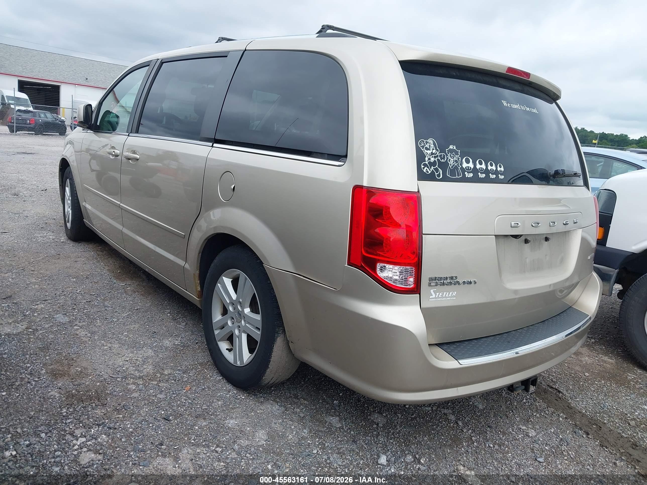 2013 Dodge Grand Caravan Crew Золотой vin: 2C4RDGDGXDR566920
