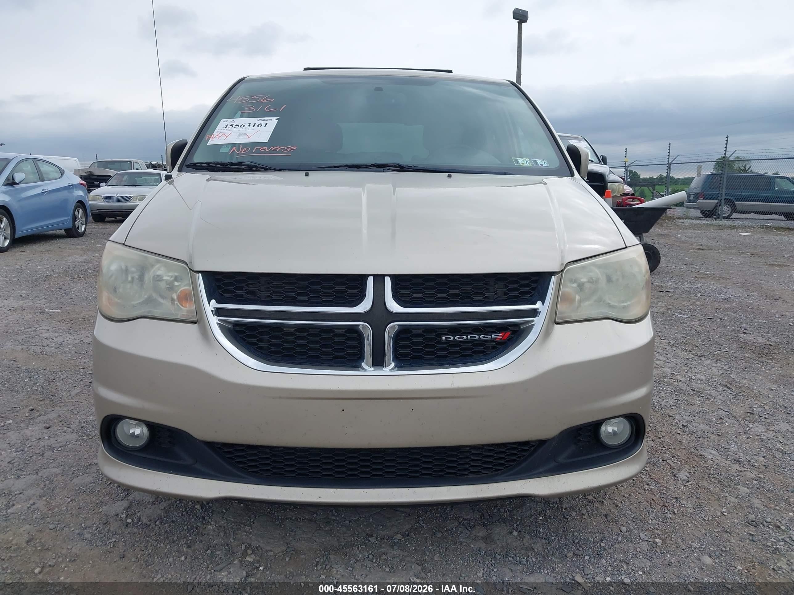 2013 Dodge Grand Caravan Crew Золотой vin: 2C4RDGDGXDR566920
