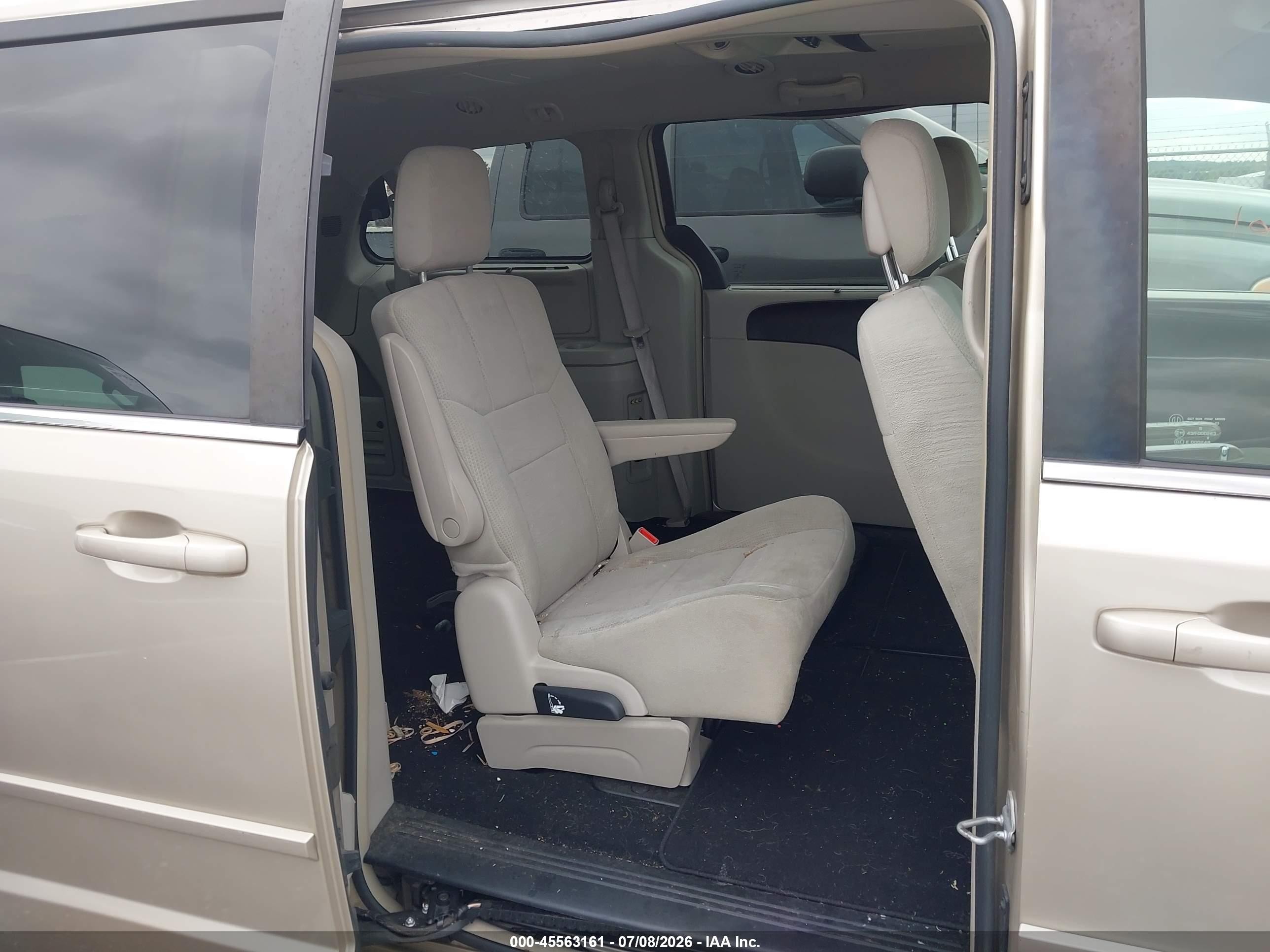 2013 Dodge Grand Caravan Crew Золотой vin: 2C4RDGDGXDR566920