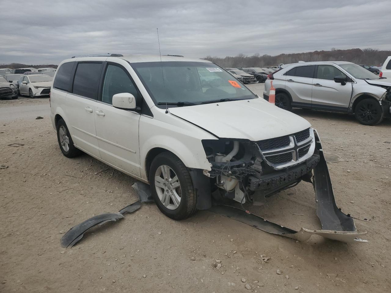 2013 Dodge Grand Caravan Crew White vin: 2C4RDGDGXDR782170