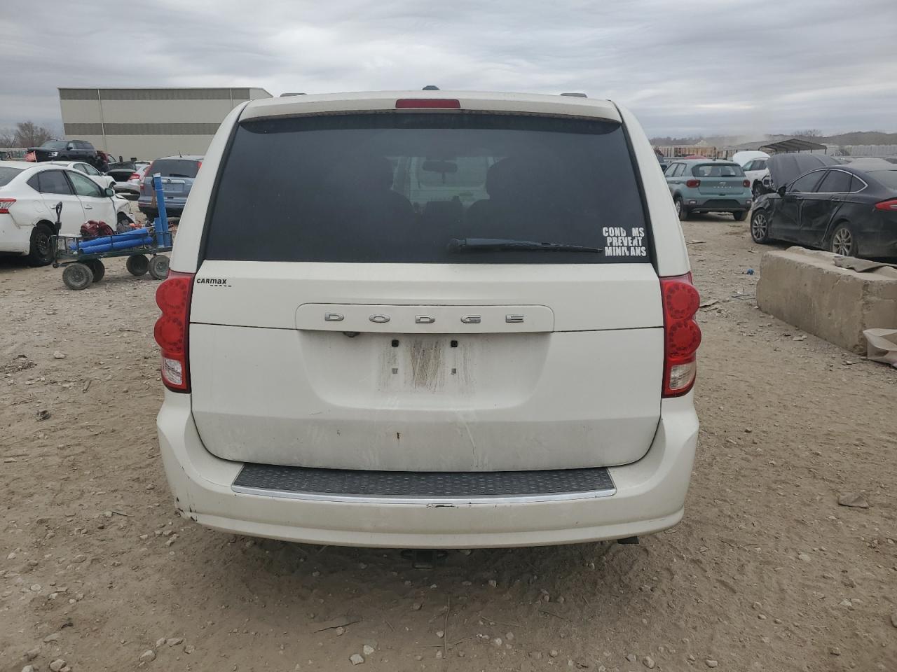 2013 Dodge Grand Caravan Crew White vin: 2C4RDGDGXDR782170