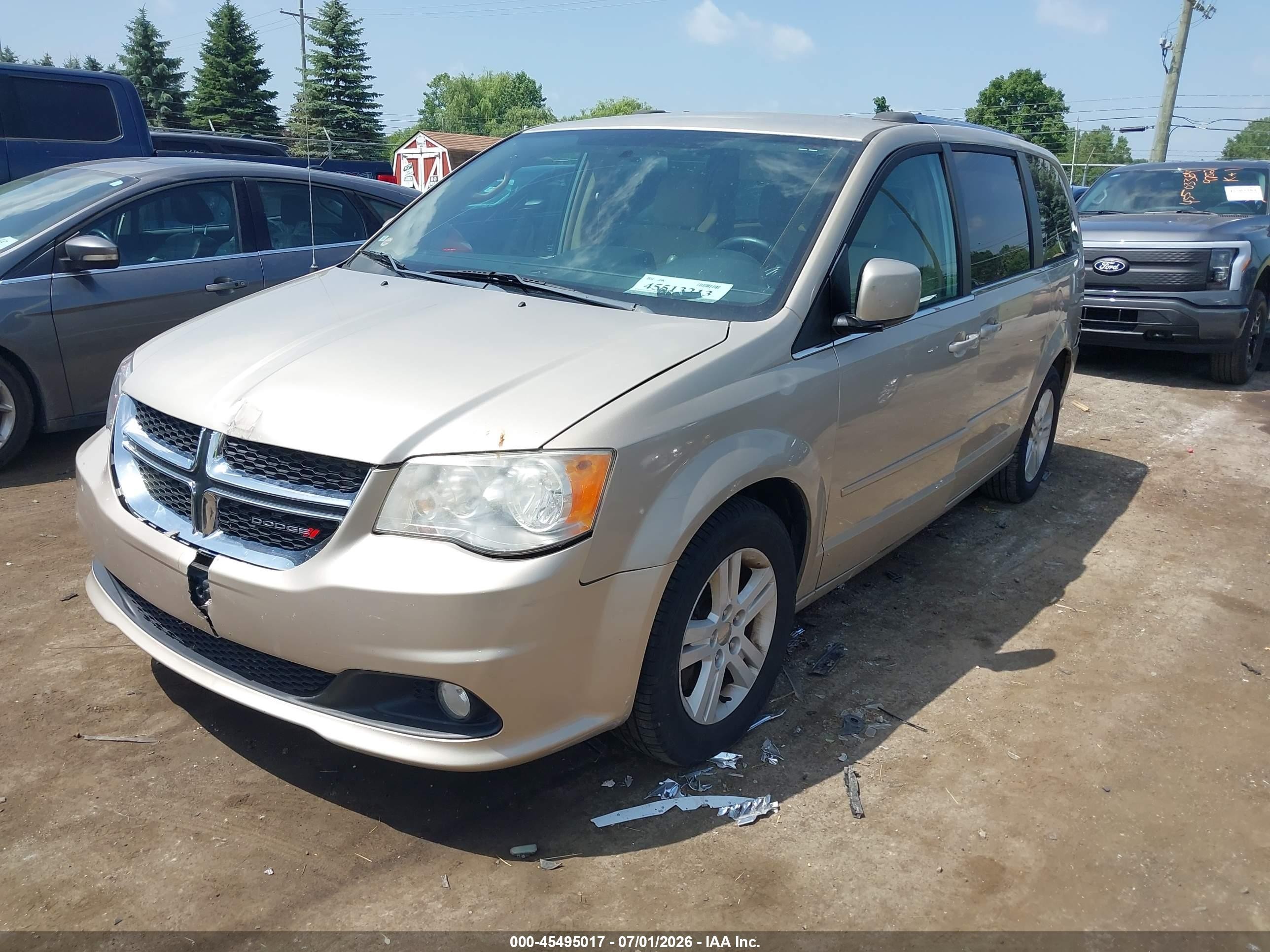 2013 Dodge Grand Caravan Crew Champagne vin: 2C4RDGDGXDR809058