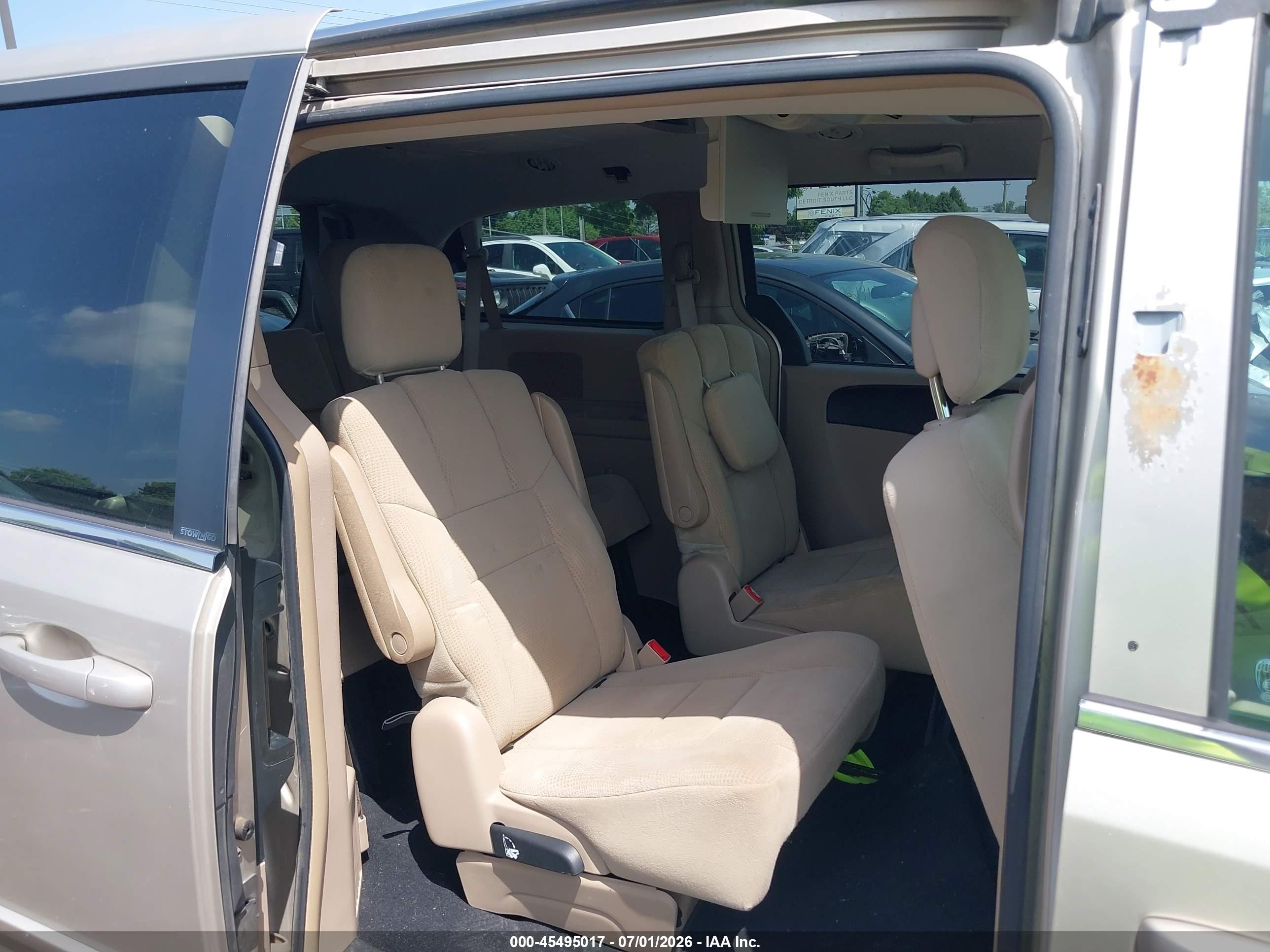 2013 Dodge Grand Caravan Crew Champagne vin: 2C4RDGDGXDR809058