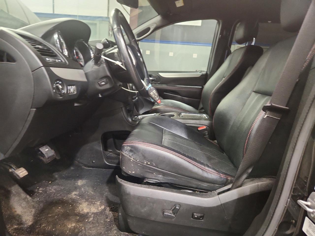 2014 Dodge Grand Caravan R/t Черный vin: 2C4RDGEG0ER104981