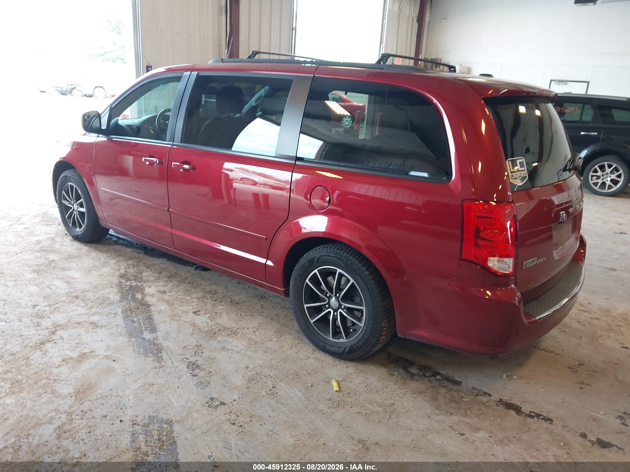2015 Dodge Grand Caravan R/t Red vin: 2C4RDGEG0FR653873