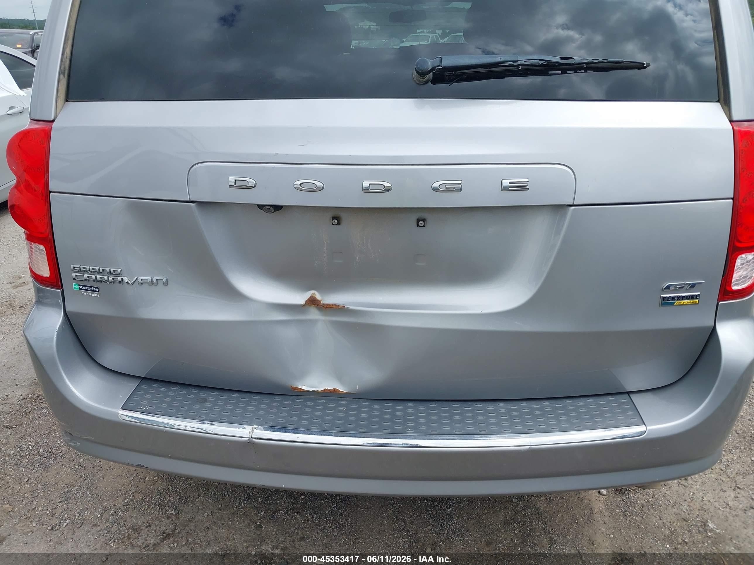 2017 Dodge Grand Caravan Gt Серебряный vin: 2C4RDGEG0HR712911