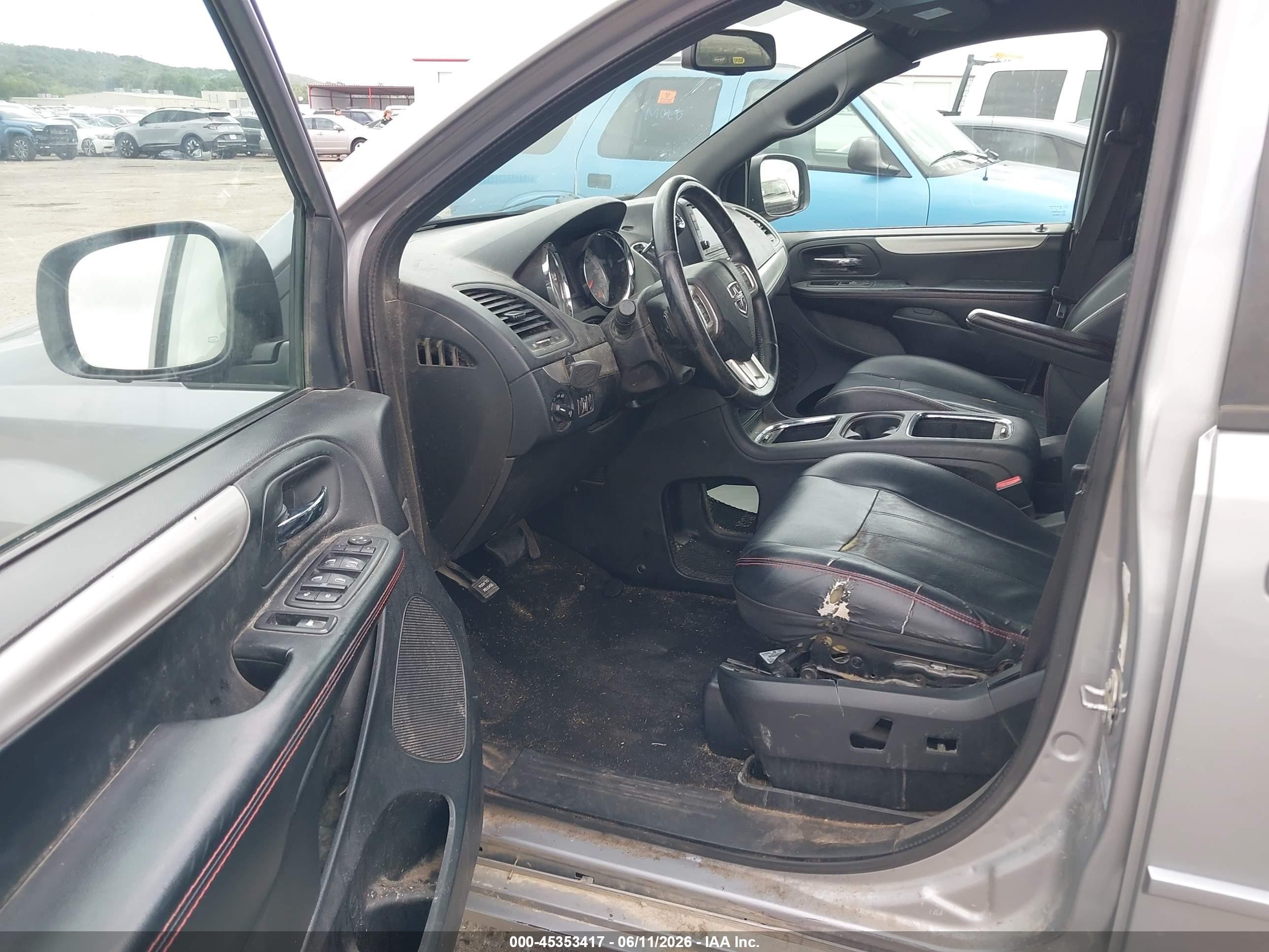 2017 Dodge Grand Caravan Gt Серебряный vin: 2C4RDGEG0HR712911