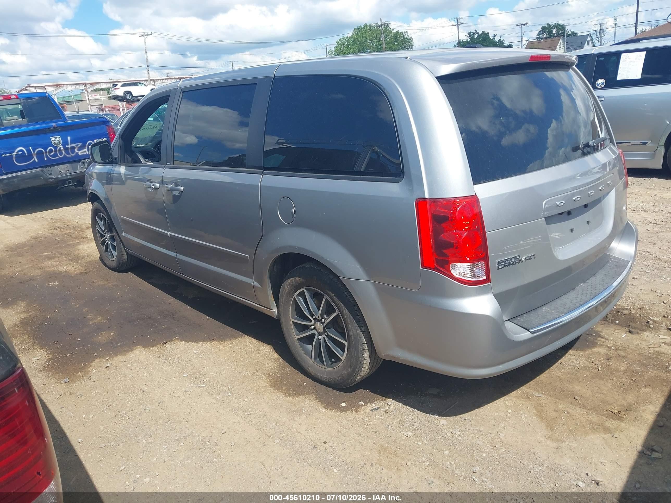 2015 Dodge Grand Caravan R/t Silver vin: 2C4RDGEG1FR558271