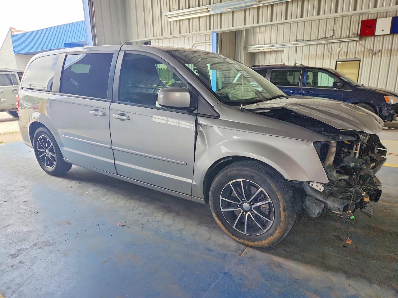 2015 Dodge Grand Caravan R/t Silver vin: 2C4RDGEG1FR683755