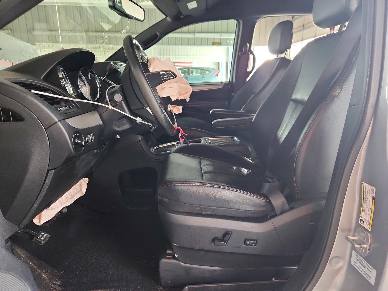 2015 Dodge Grand Caravan R/t Silver vin: 2C4RDGEG1FR683755