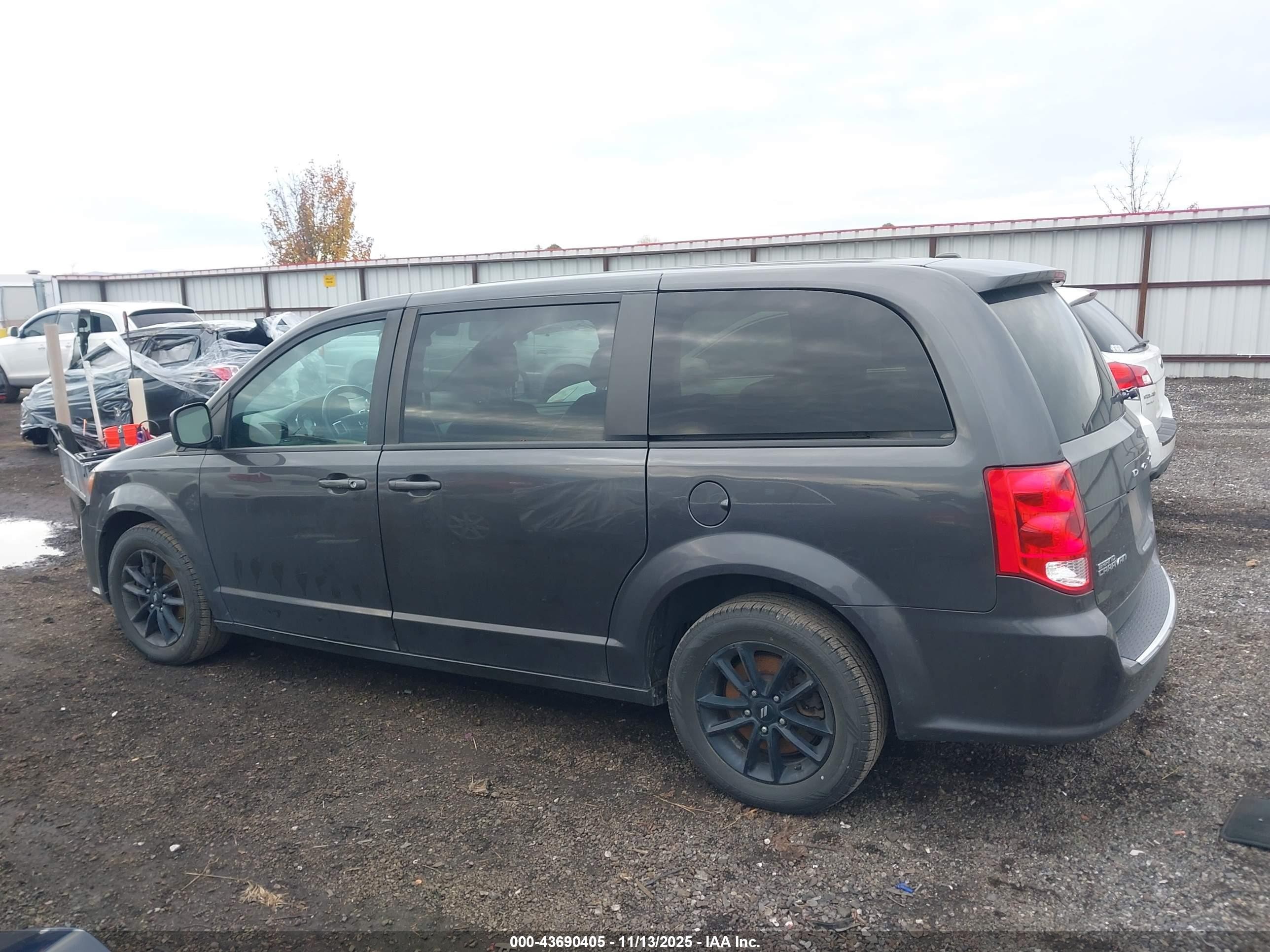 2020 Dodge Grand Caravan Gt Серый vin: 2C4RDGEG1LR199113
