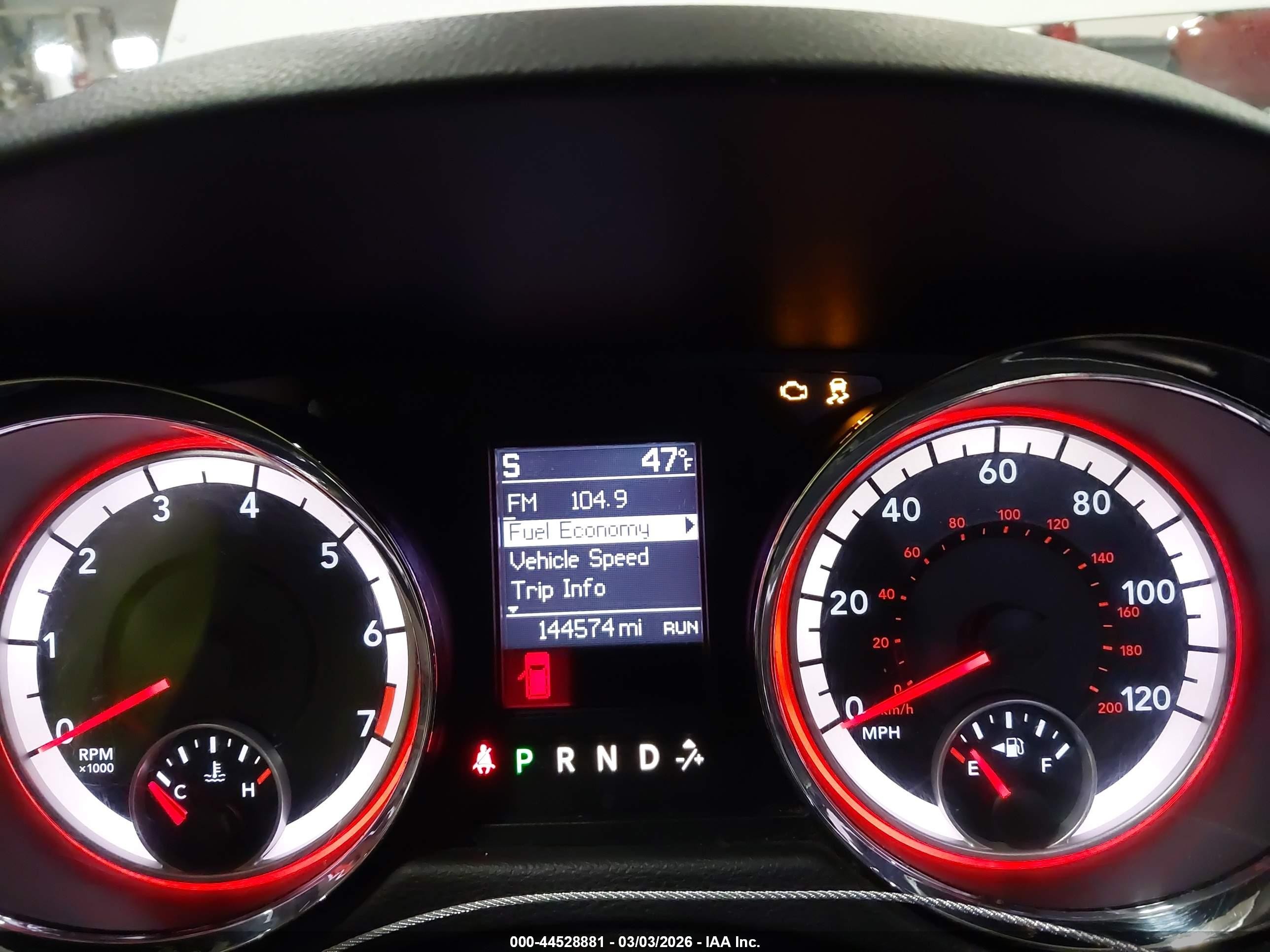2014 Dodge Grand Caravan R/t Белый vin: 2C4RDGEG2ER137755