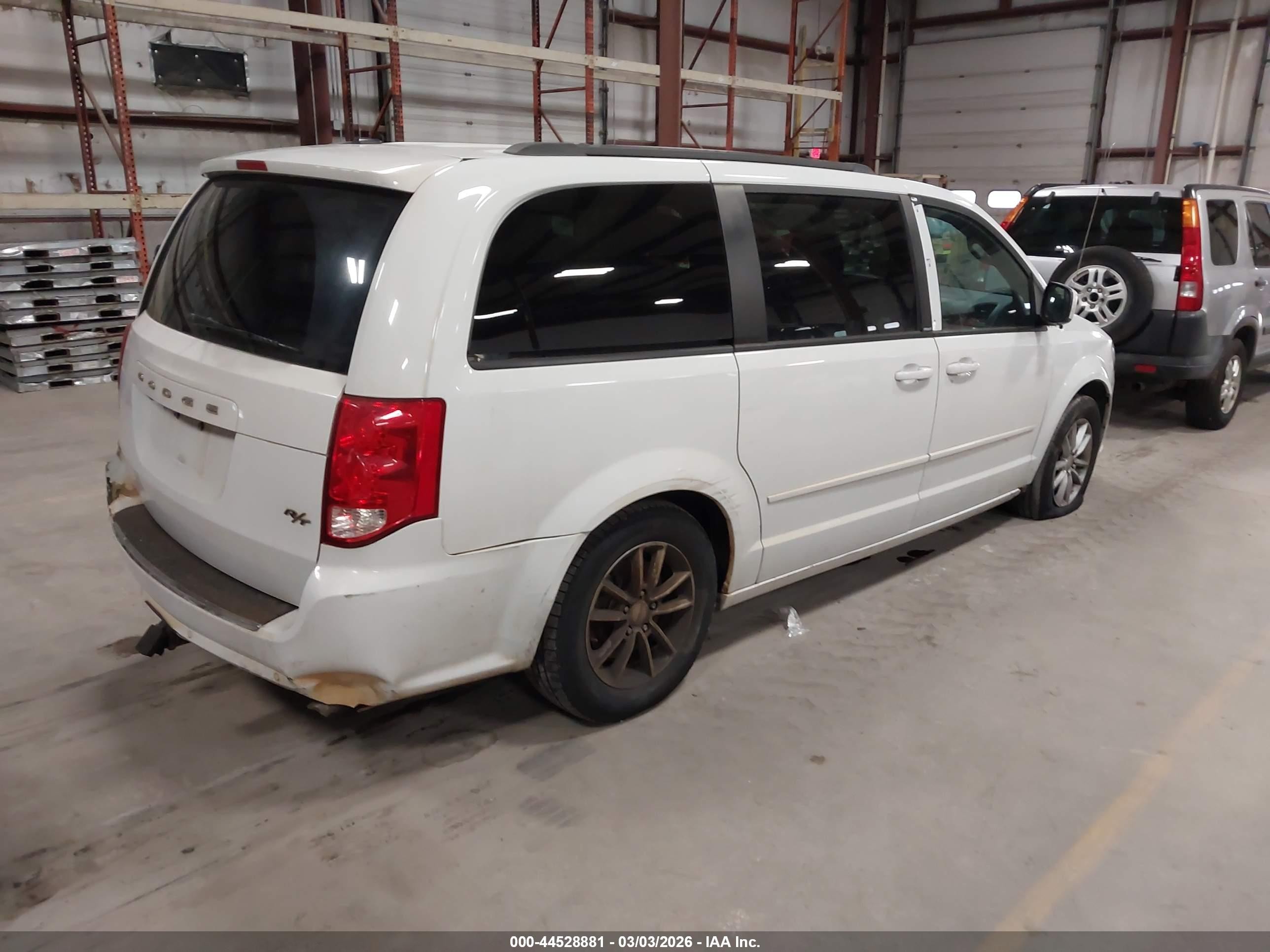 2014 Dodge Grand Caravan R/t Белый vin: 2C4RDGEG2ER137755