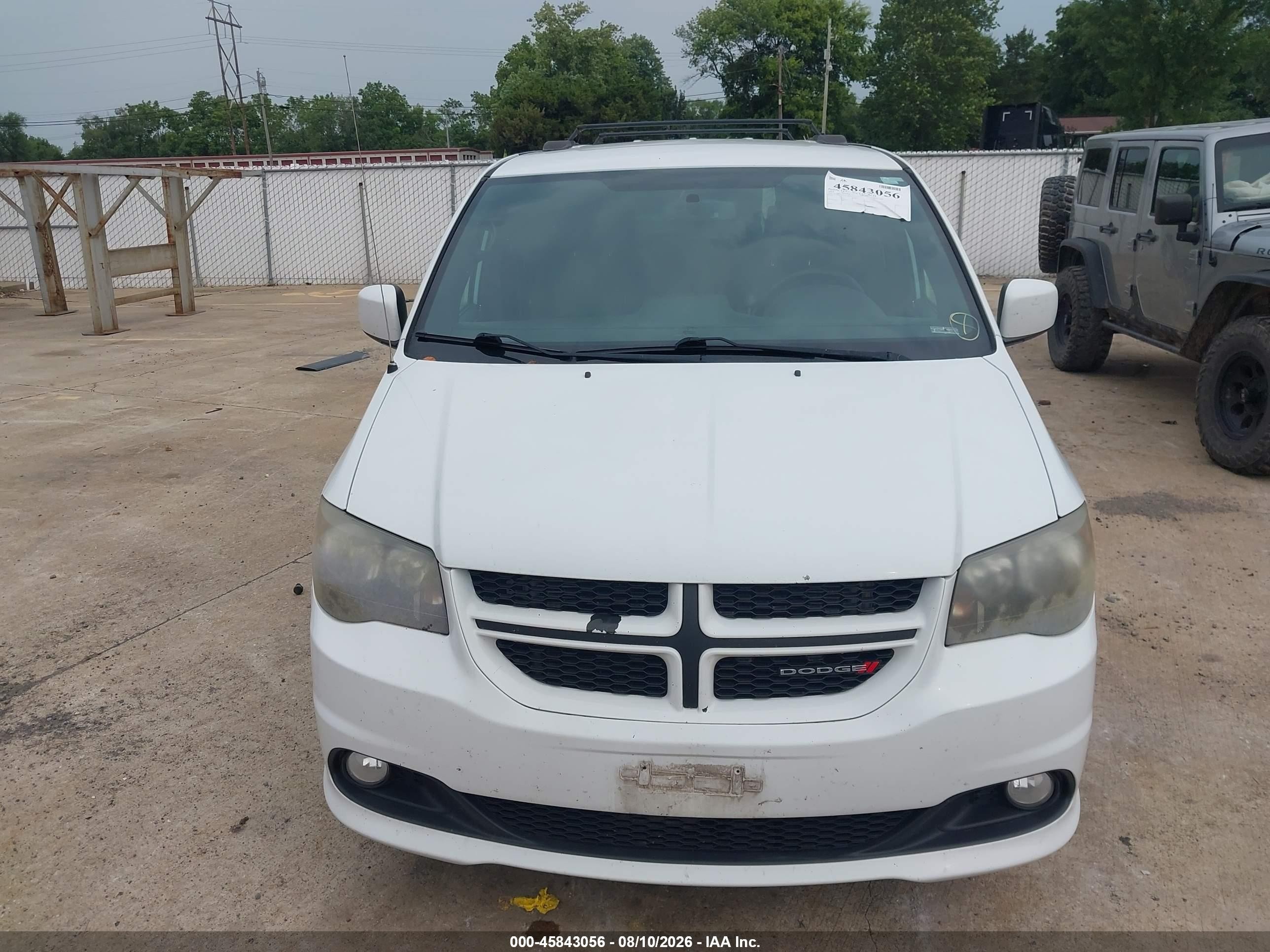 2014 Dodge Grand Caravan R/t Белый vin: 2C4RDGEG2ER248063