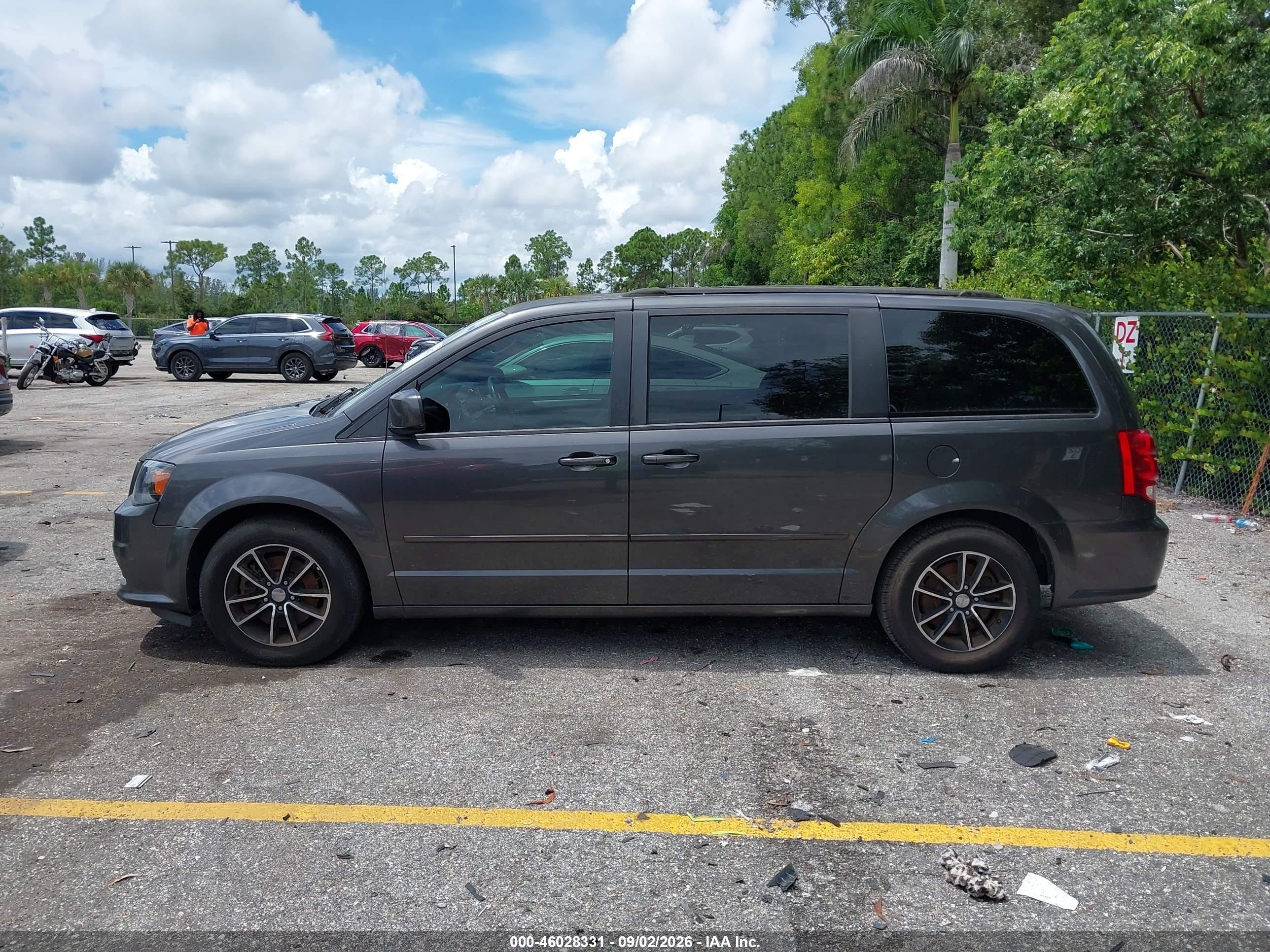 2017 Dodge Grand Caravan Gt Gray vin: 2C4RDGEG2HR711162