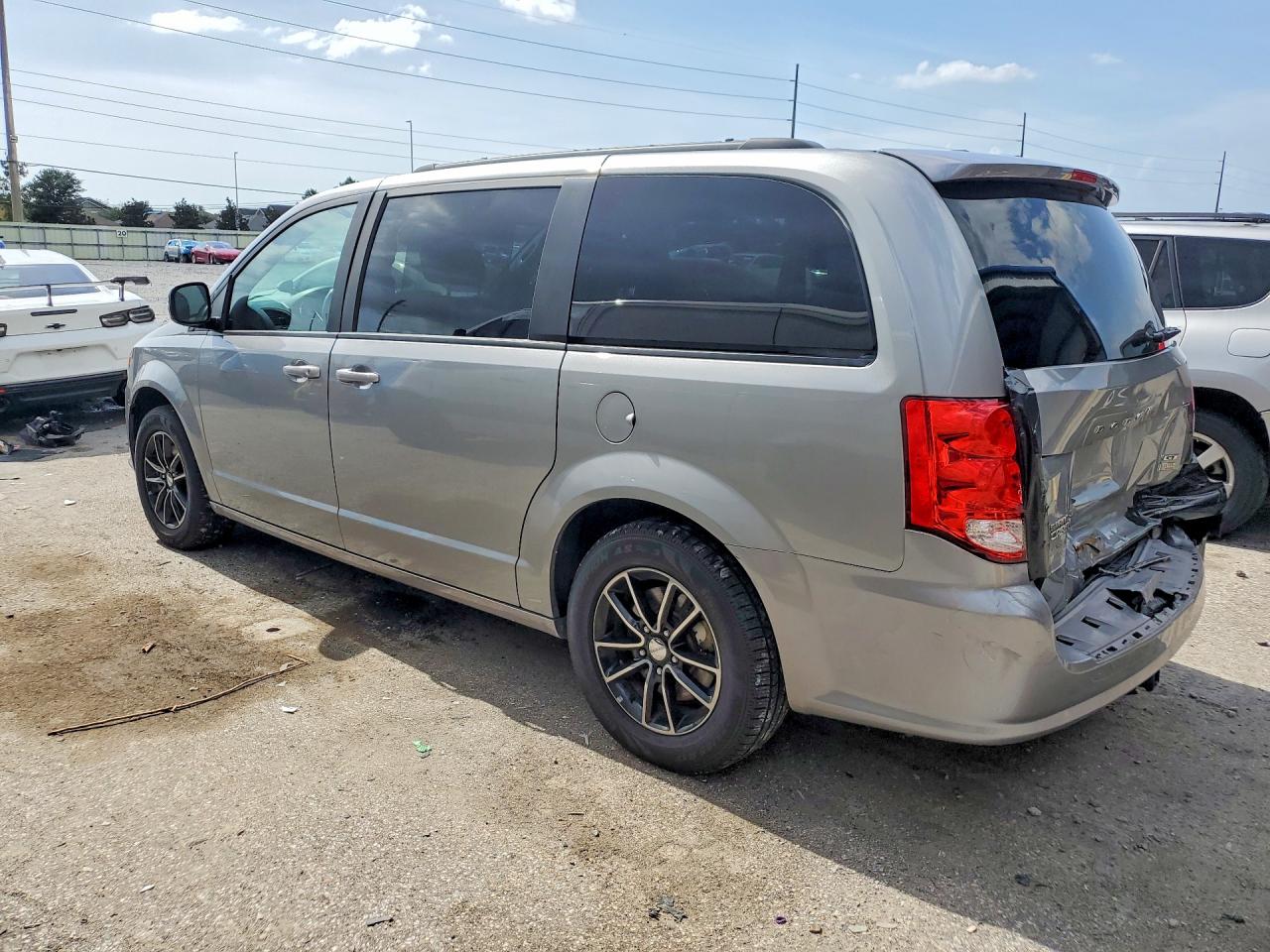 2018 Dodge Grand Caravan Gt Silver vin: 2C4RDGEG2JR344253